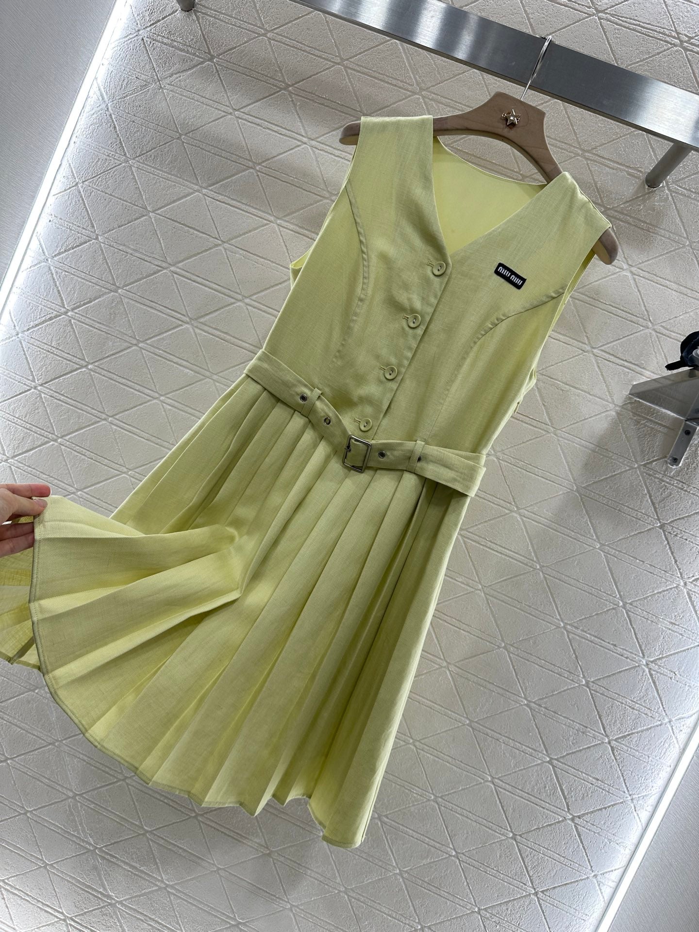 Mi*mi*♥2025 new product Belt pleated vest dress
