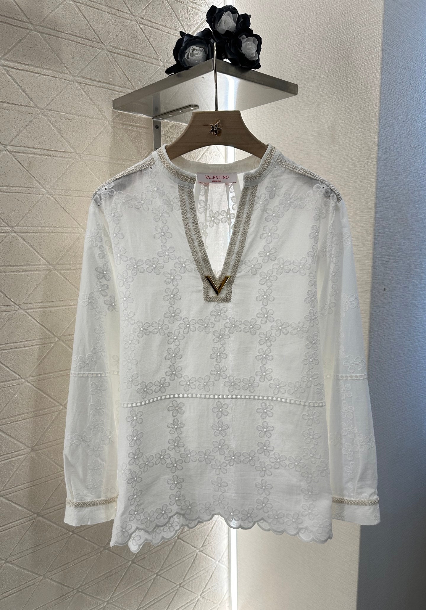 V*♥New Arrival Embroidered Top and Shorts Set