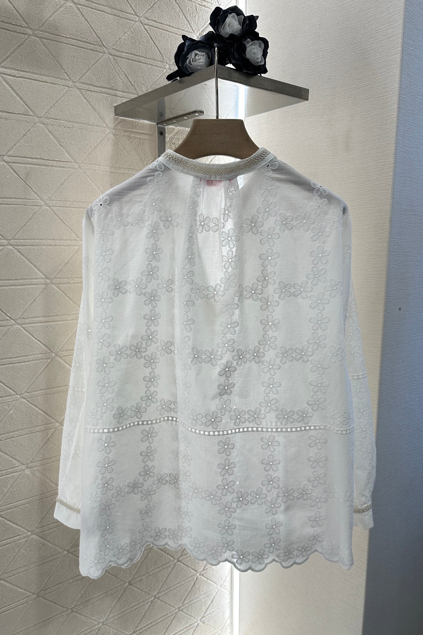 V*♥New Arrival Embroidered Top and Shorts Set