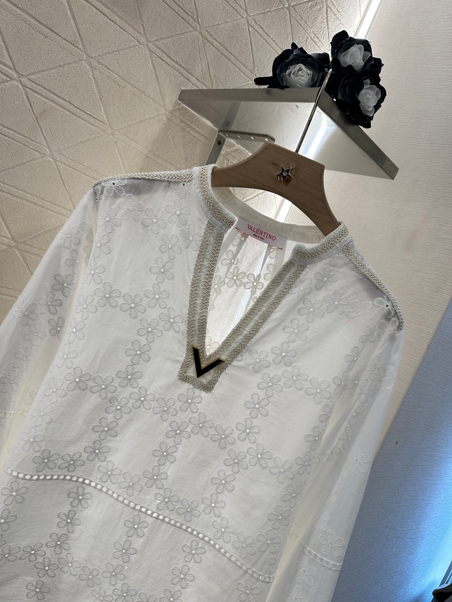 V*♥New Arrival Embroidered Top and Shorts Set