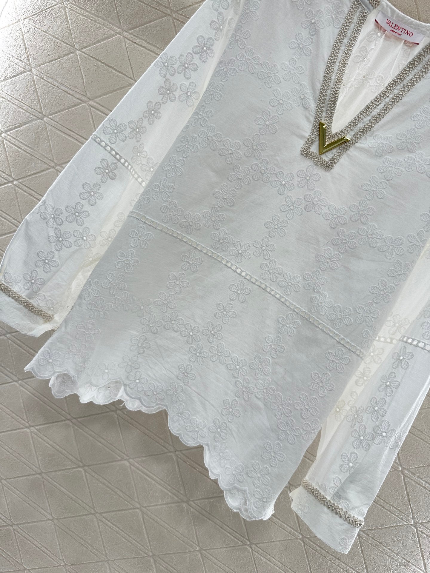 V*♥New Arrival Embroidered Top and Shorts Set