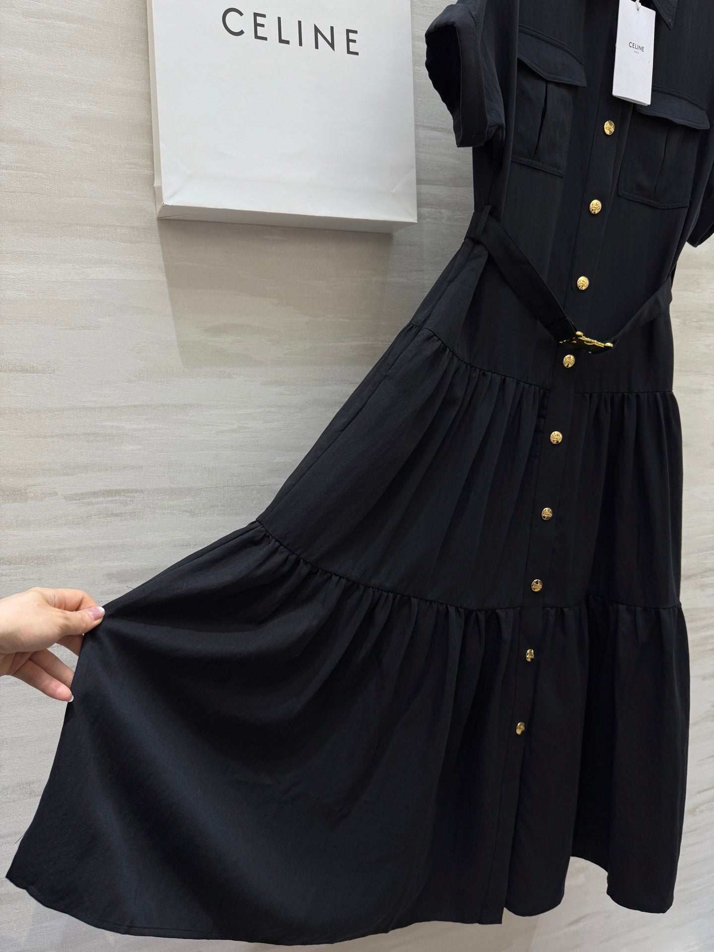 C*♥2025 new gold button lapel waisted dress