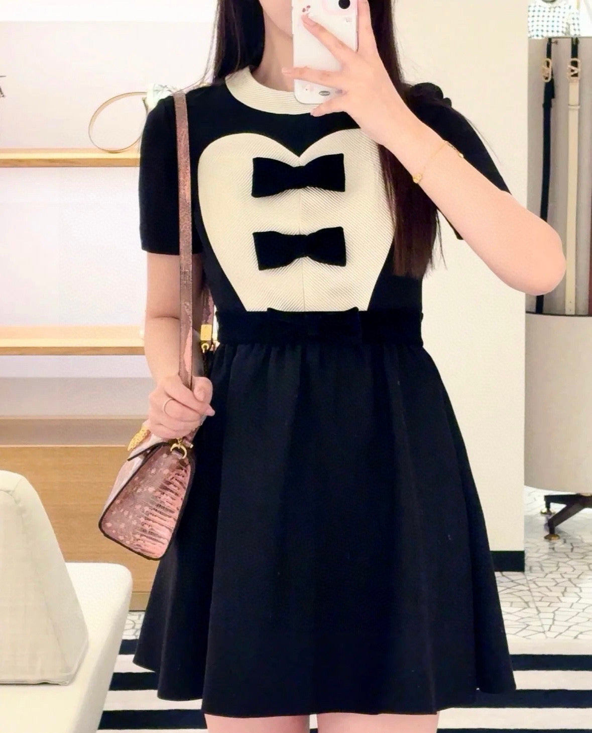 V*♡²⁵Retro palace style bow dress