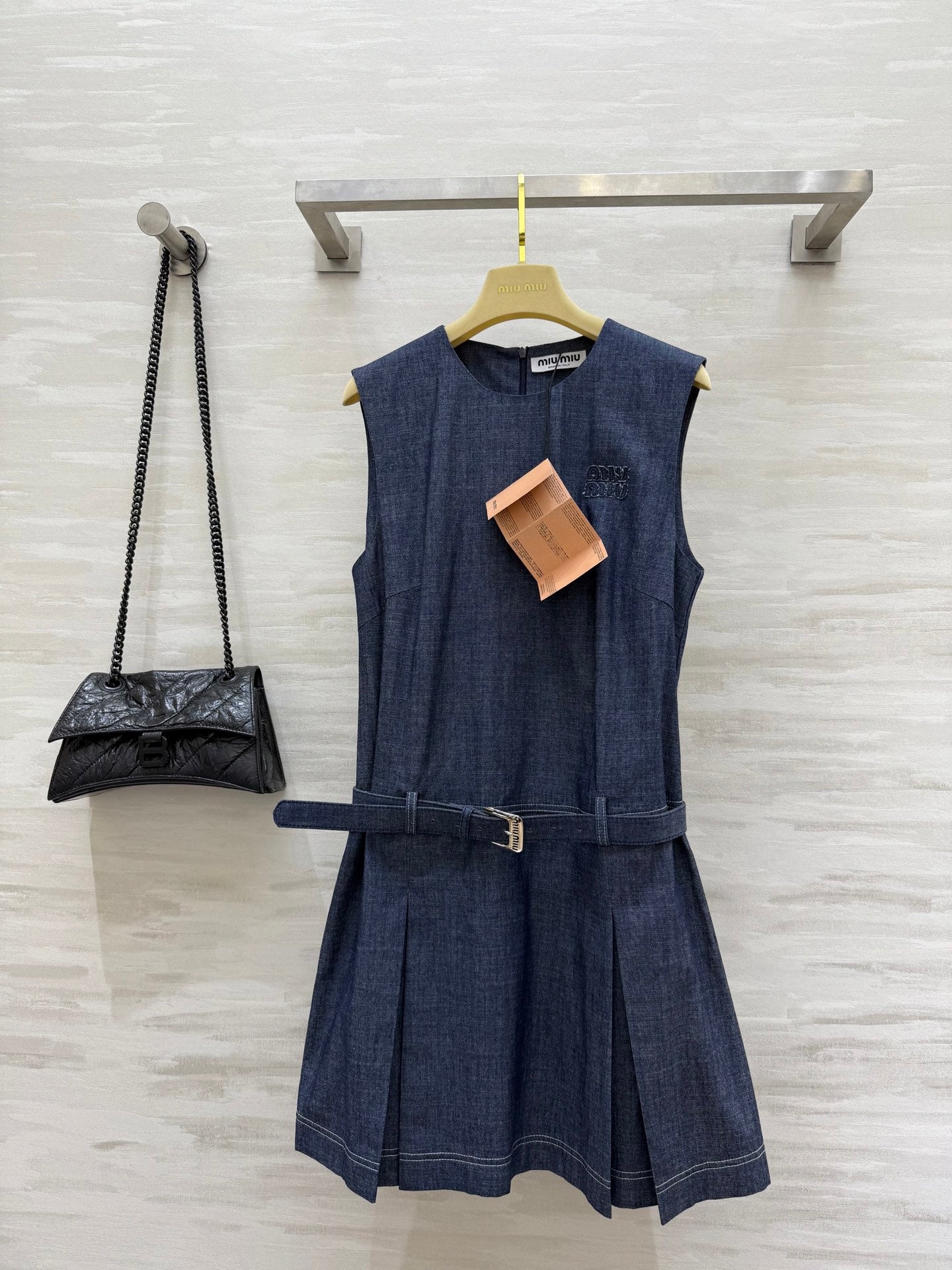 Mi*mi*♡²⁵ New belted denim sleeveless dress