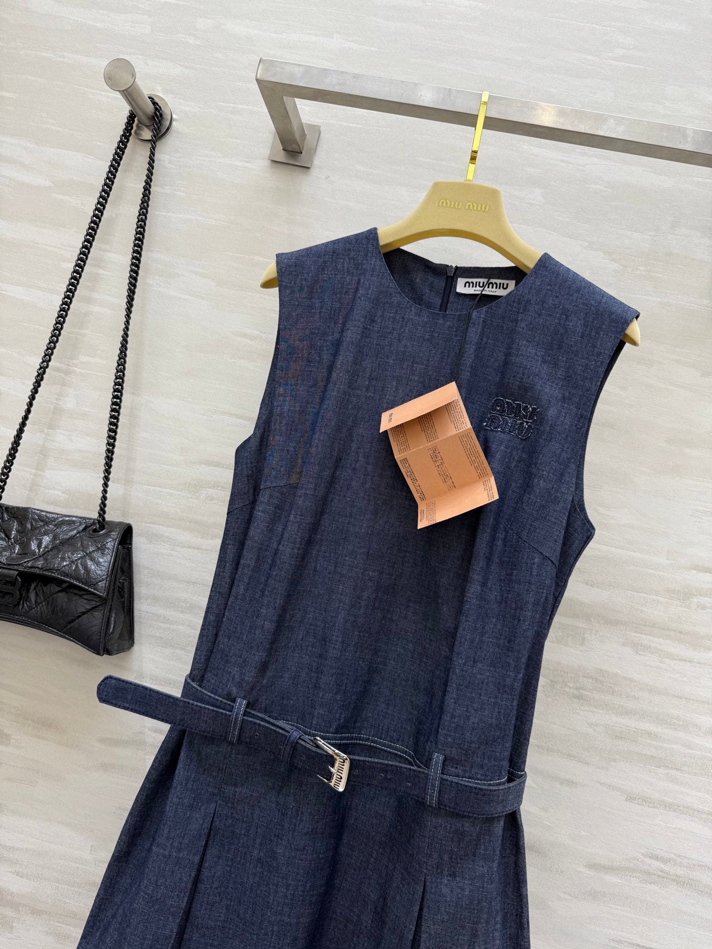 Mi*mi*♡²⁵ New belted denim sleeveless dress