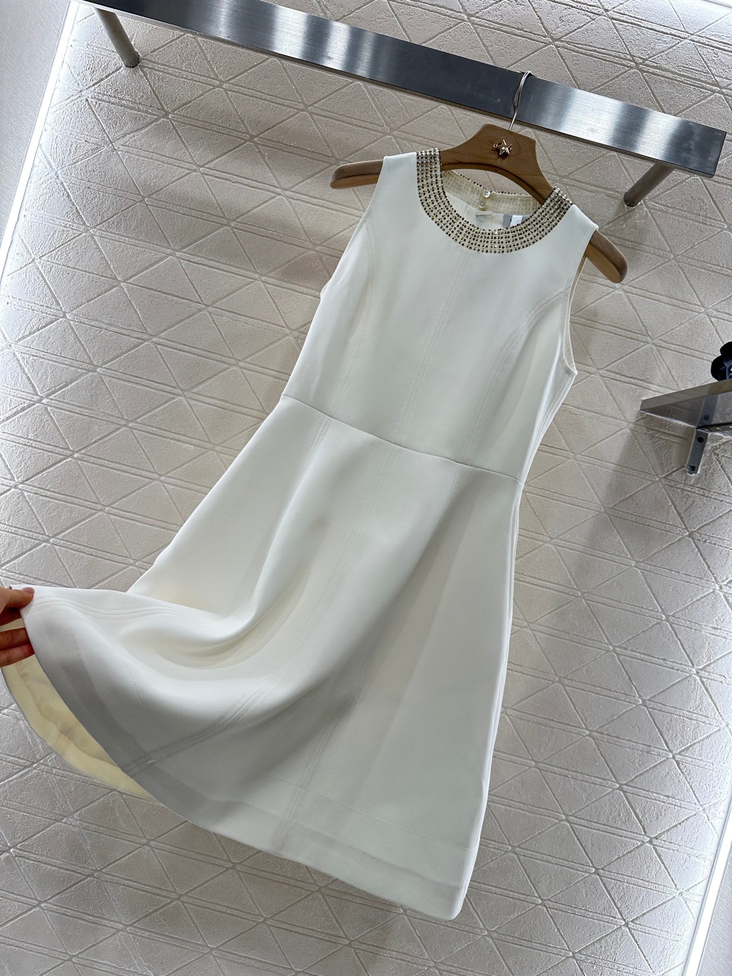 D*♥2025 new products Beaded sleeveless dress)