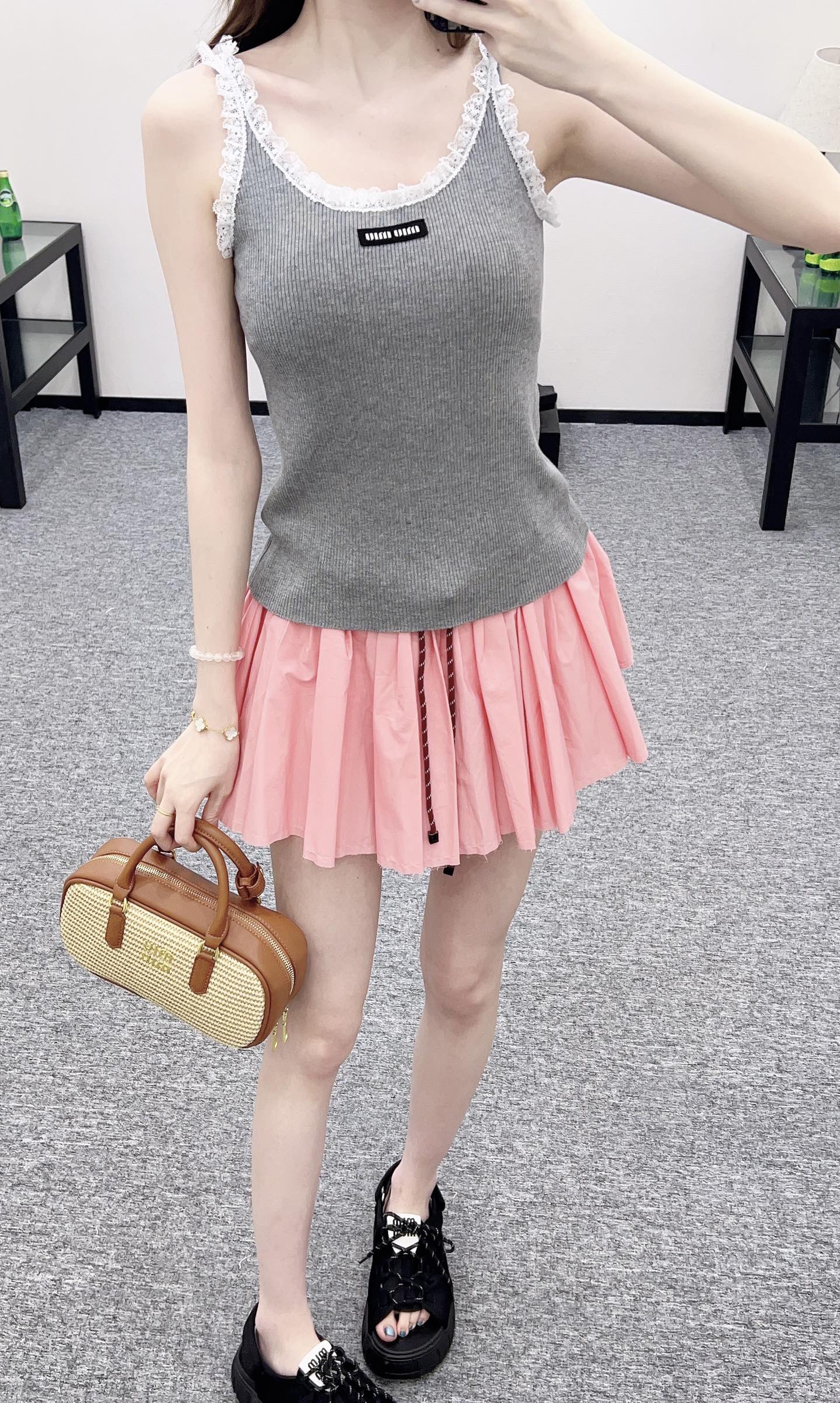 Mi*mi*♥2025 new product Lace vest