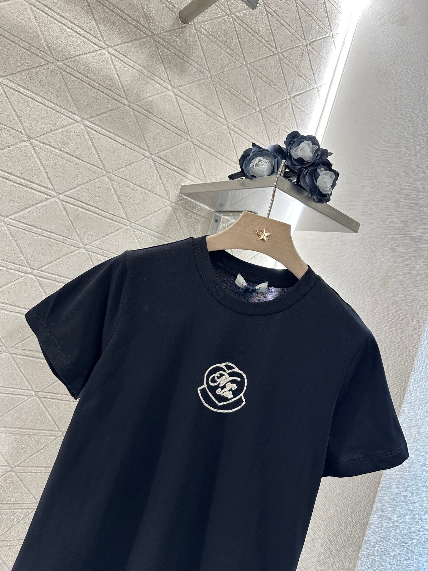 M*♥2025 new product Heart letter short sleeves