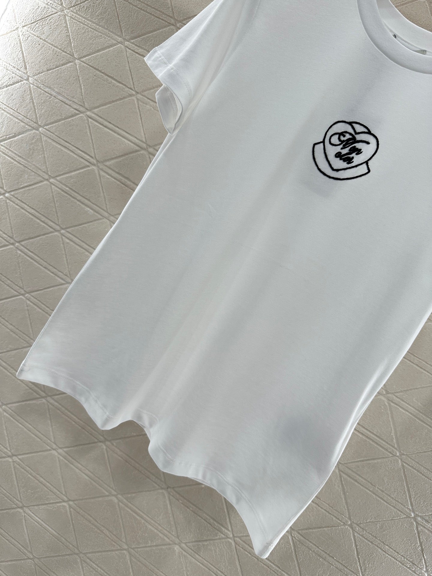 M*♥2025 new product Heart letter short sleeves