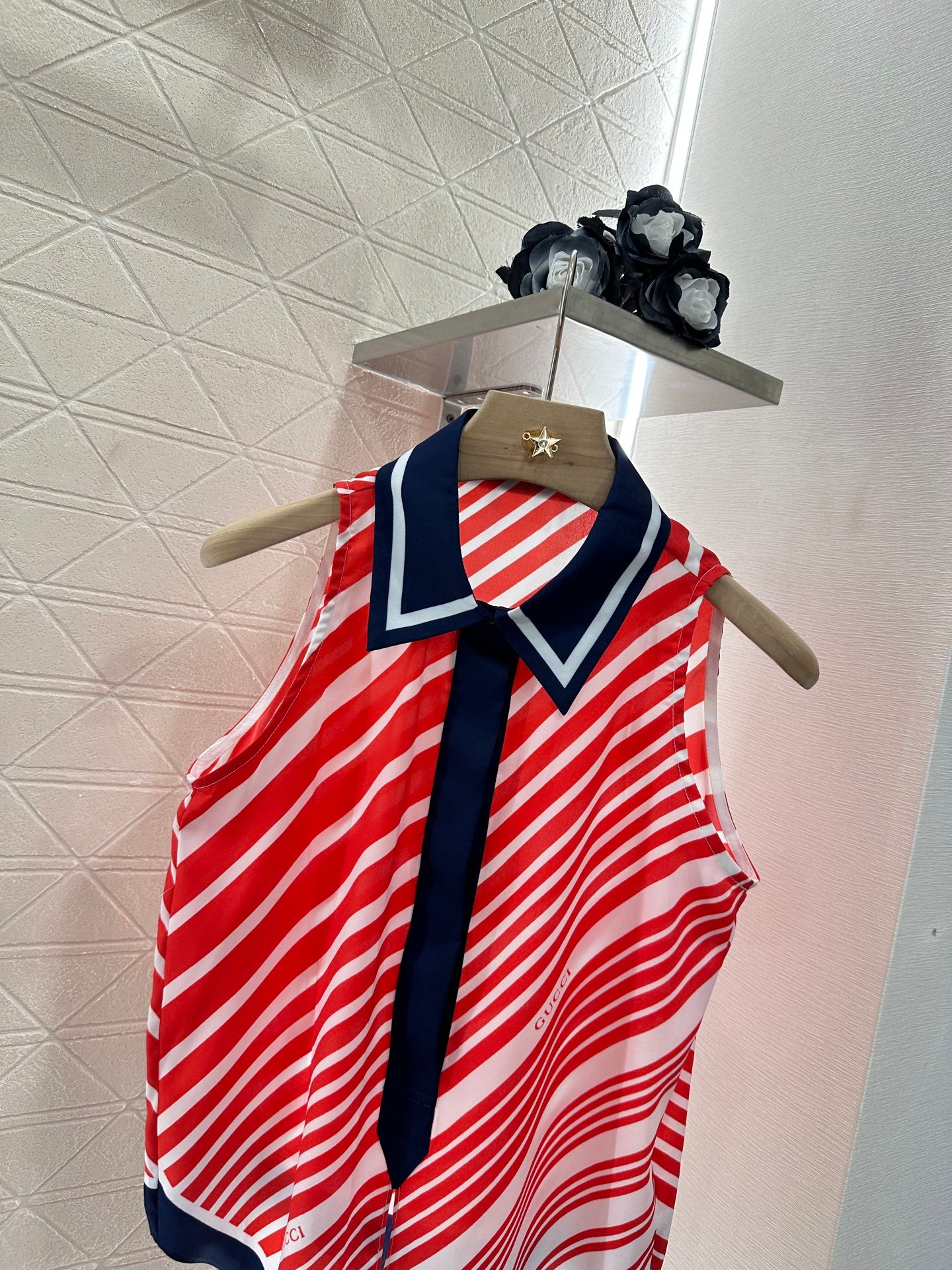 G*♥2025 new product Lace-up sleeveless top