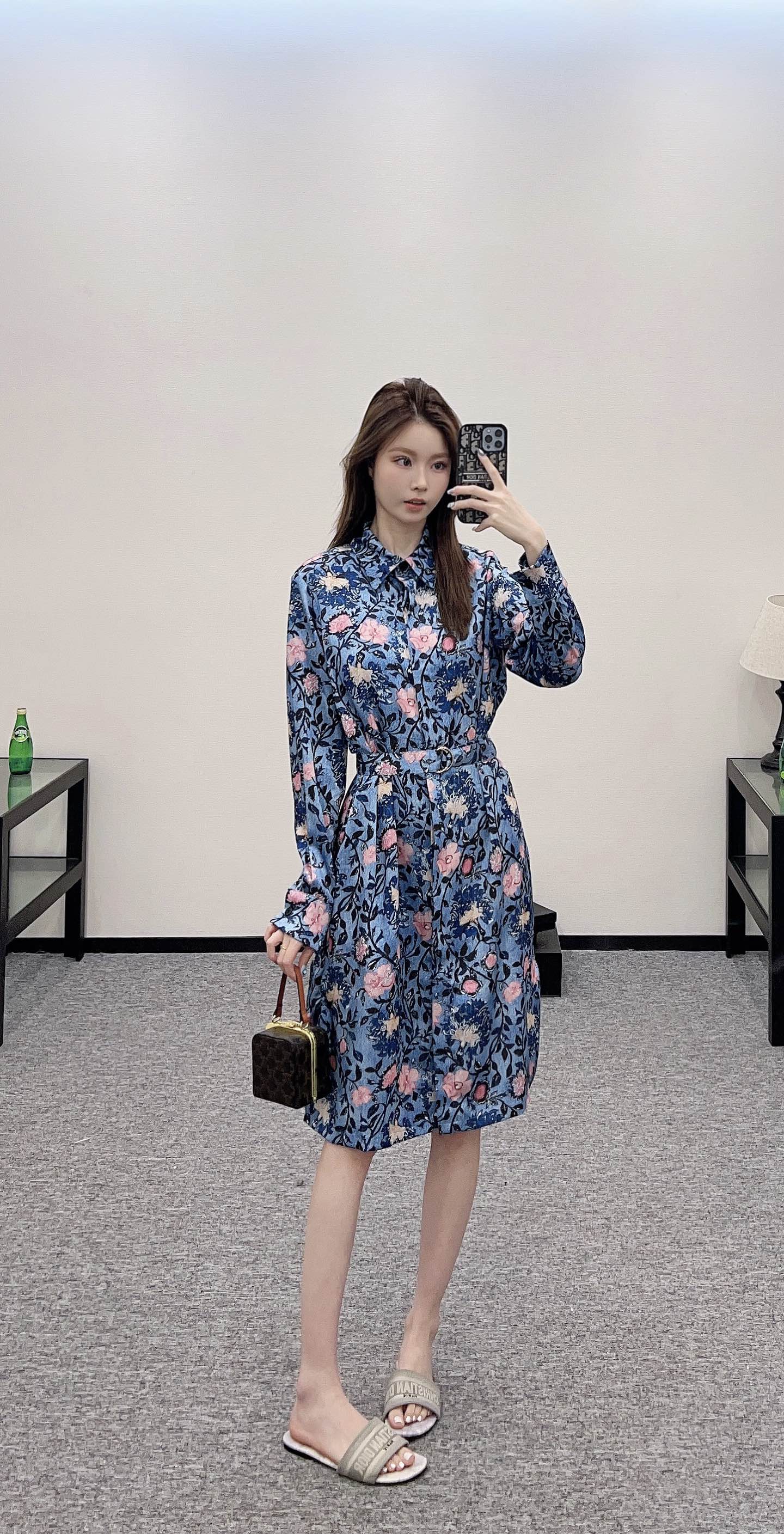Louis *♥2025 new products Belt shirt dress