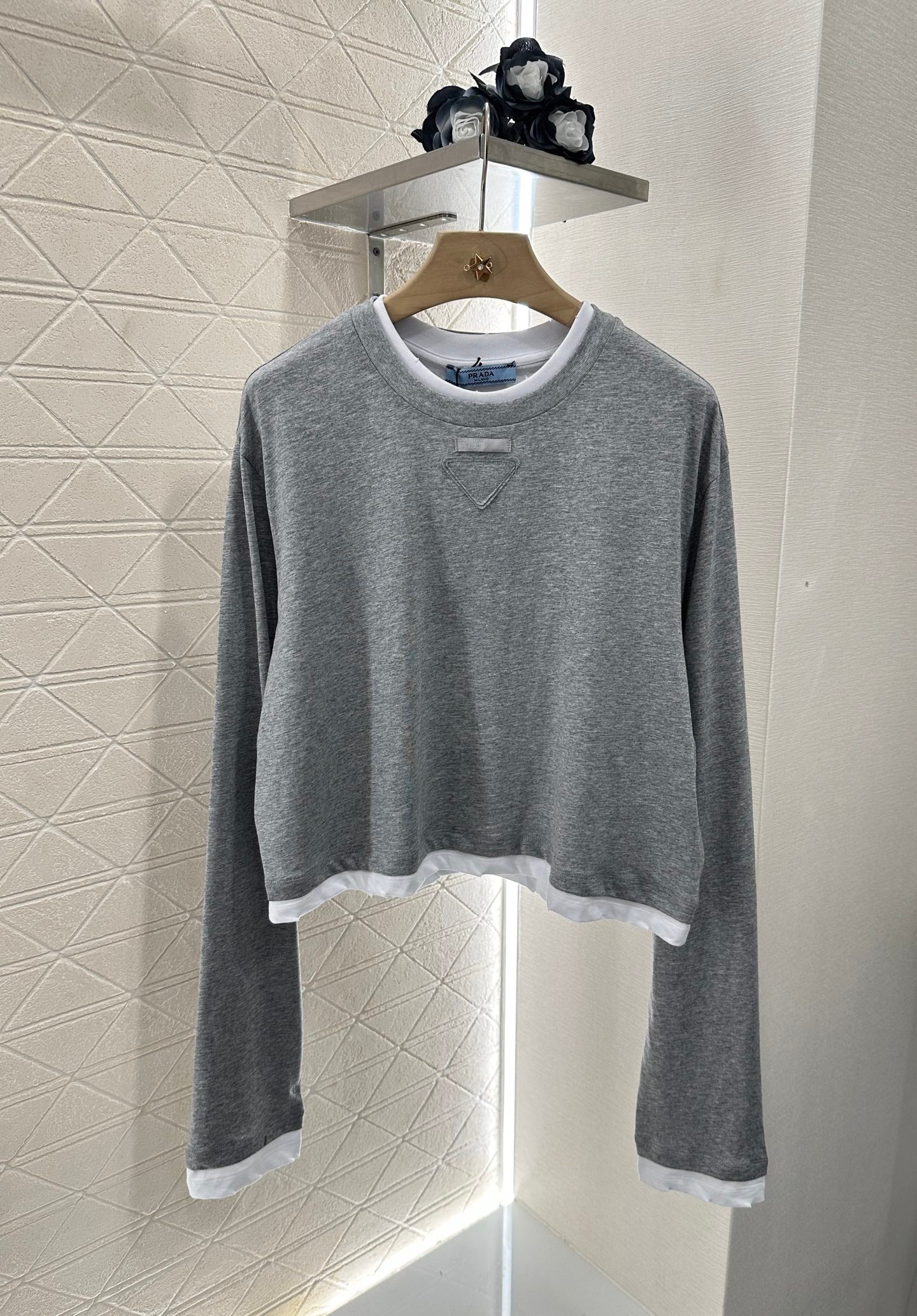 P*♥New arrival Round neck long sleeves