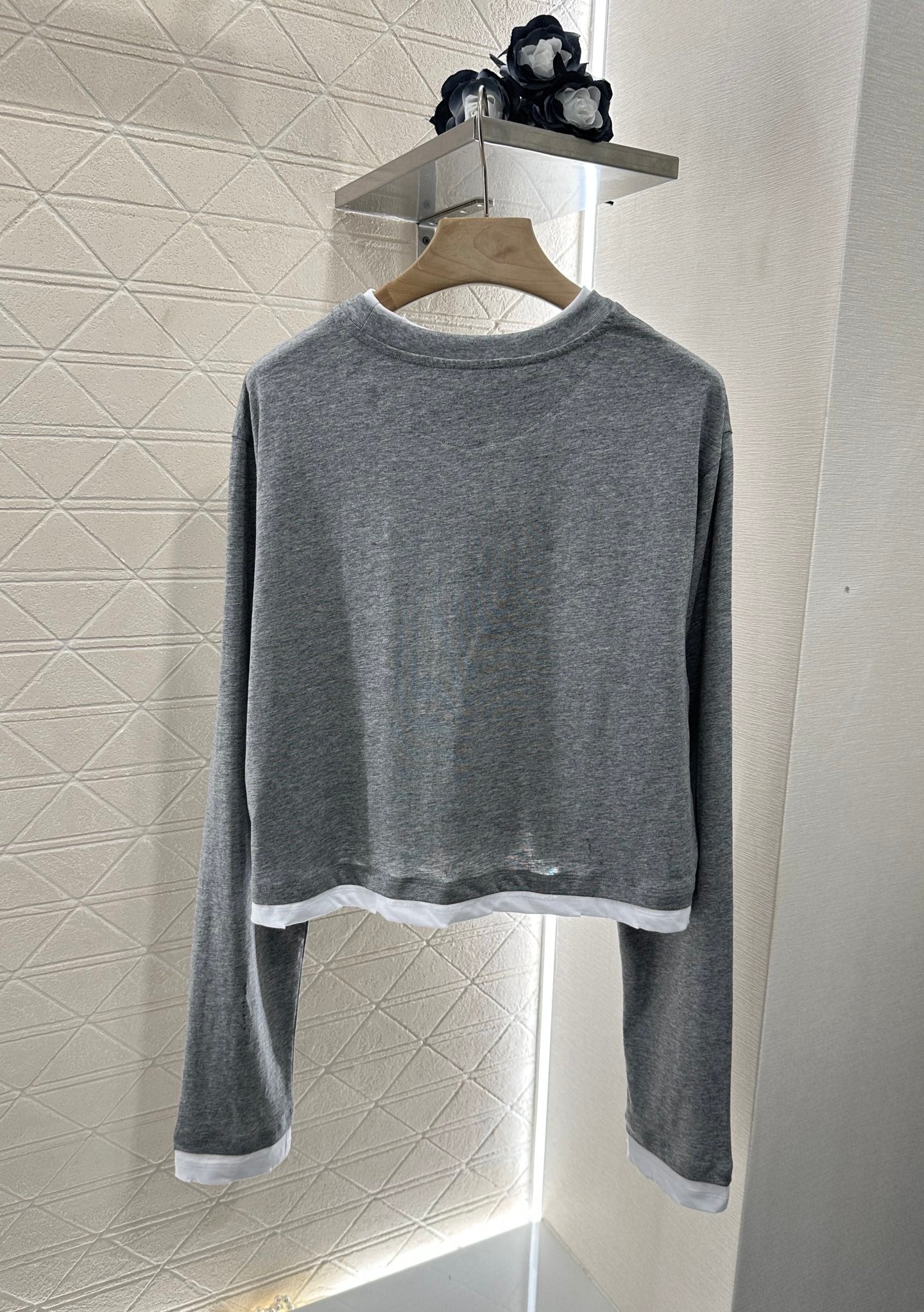 P*♥New arrival Round neck long sleeves