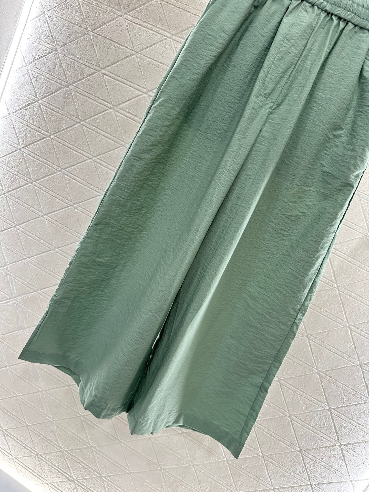 L*♥2025 new products Cropped pants