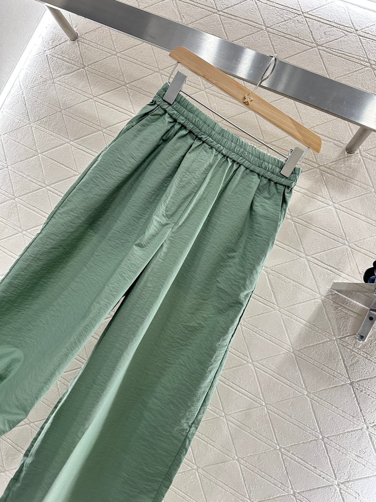 L*♥2025 new products Cropped pants