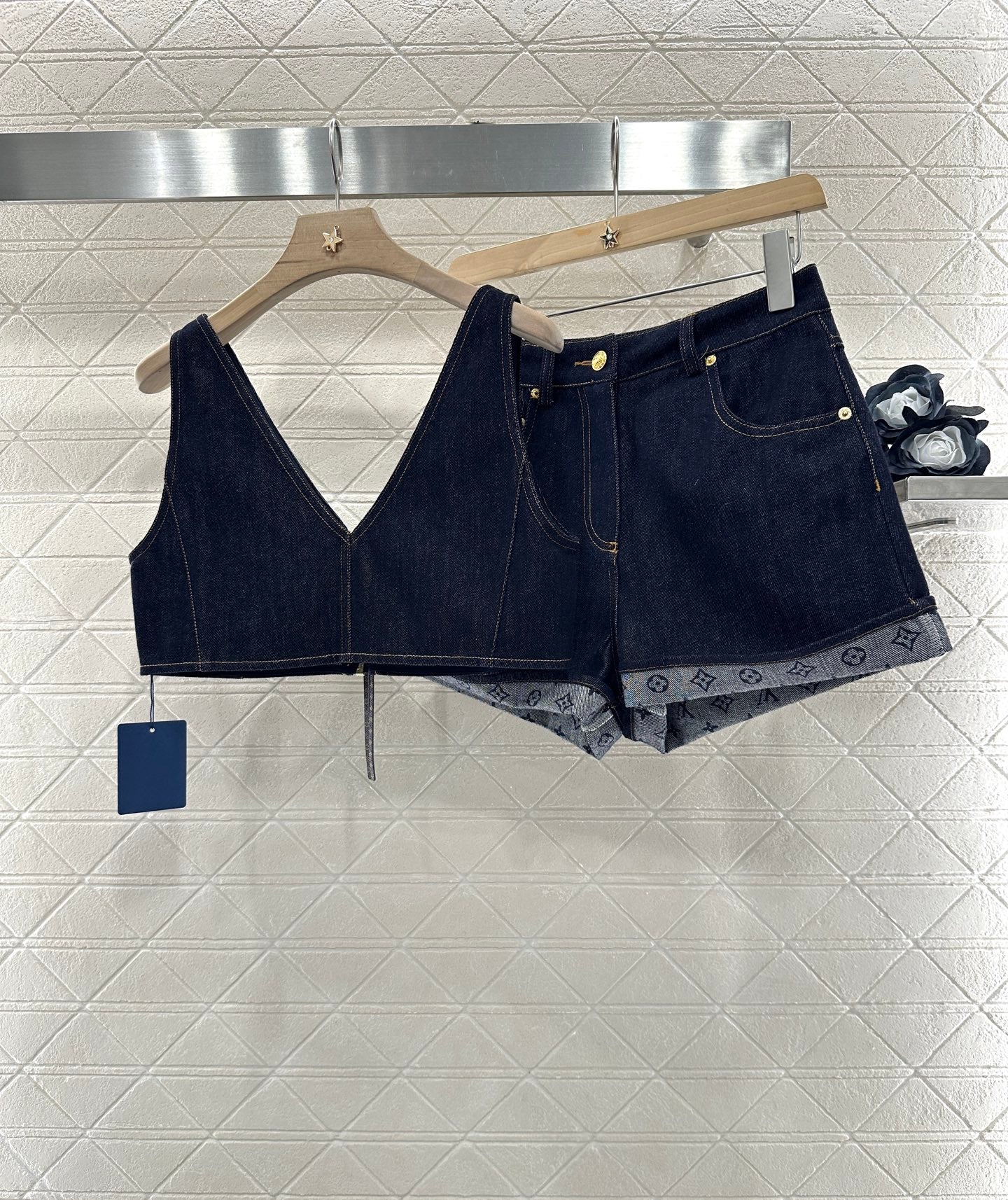 Louis *♥2025 new products Vest and shorts set