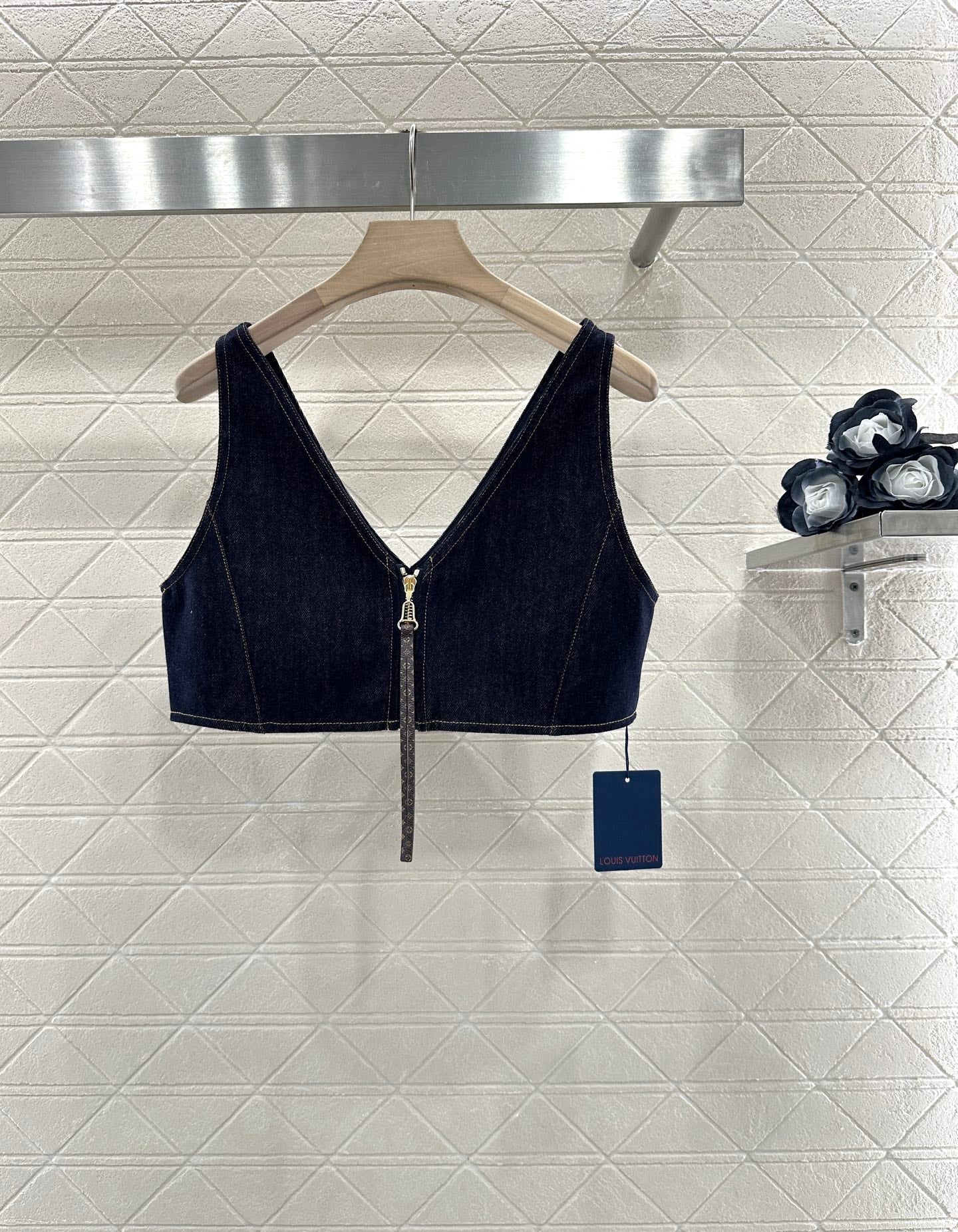 Louis *♥2025 new products Vest and shorts set