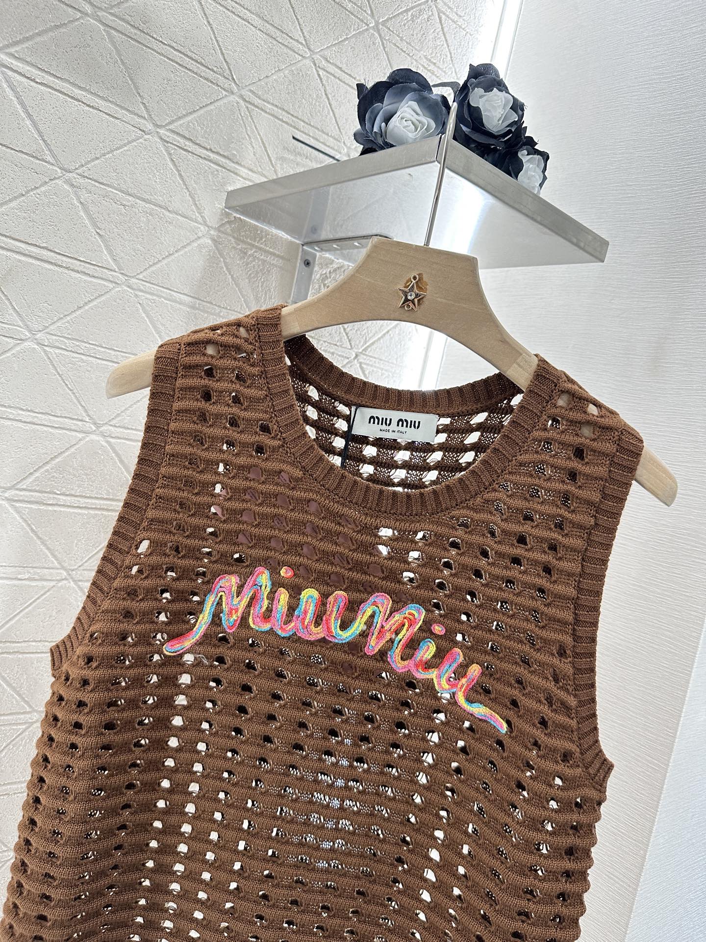 Mi*mi*♥2025 new product Hollow knitted vest