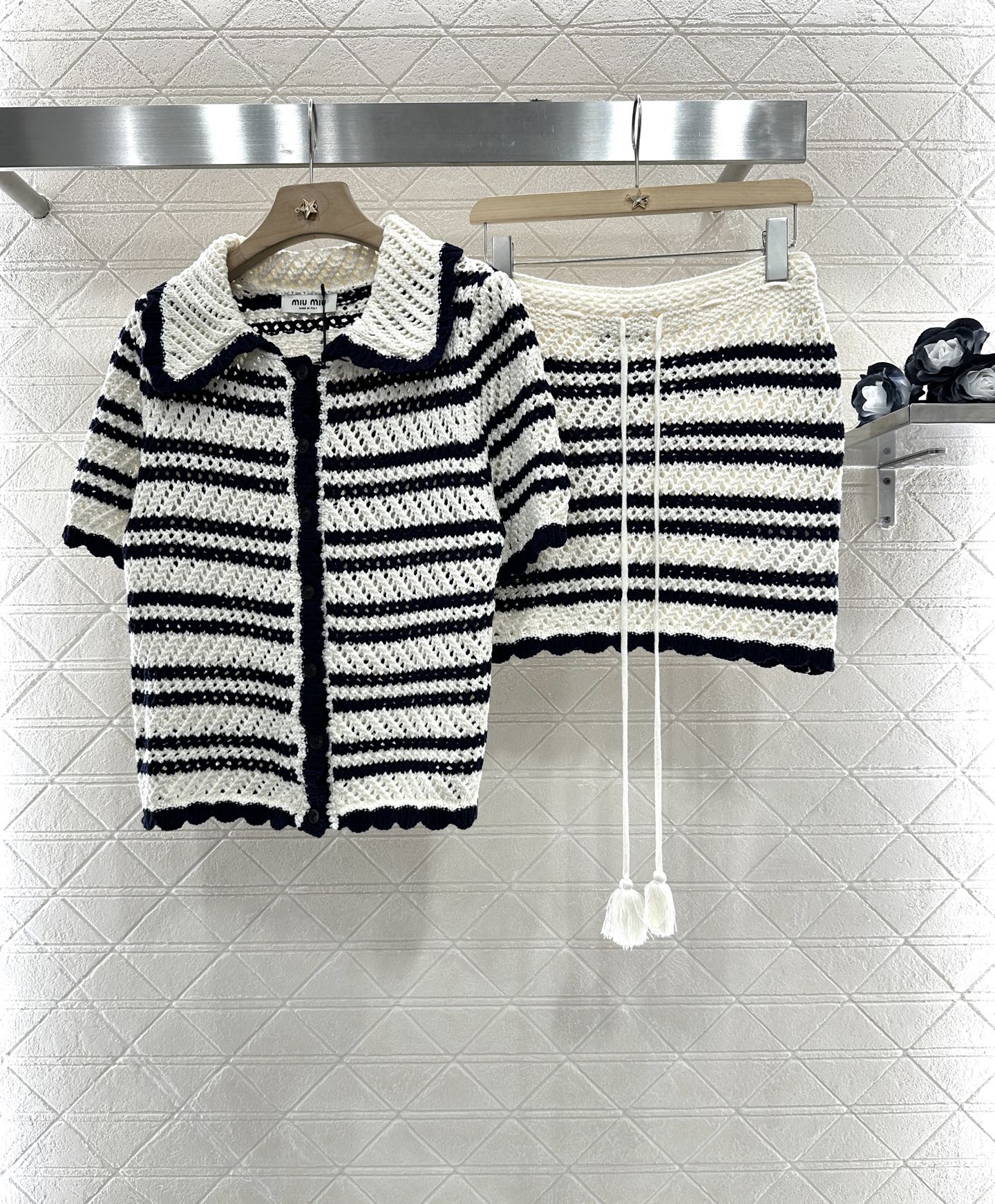 Mi*mi*♥2025 new product Short-sleeved cardigan and skirt set