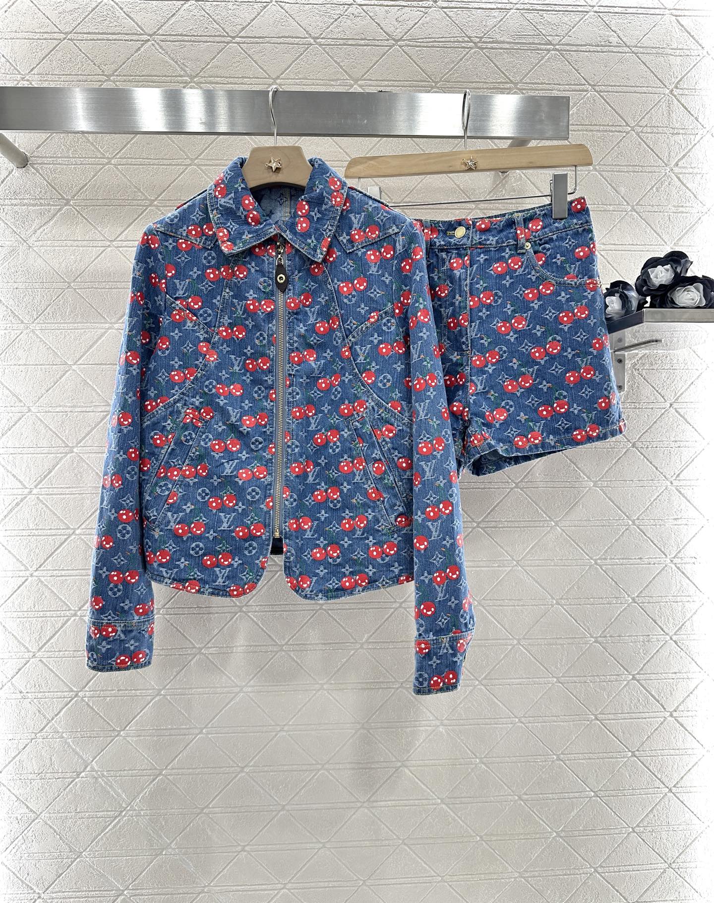 Louis *♥2025 new products Shorts and jacket set