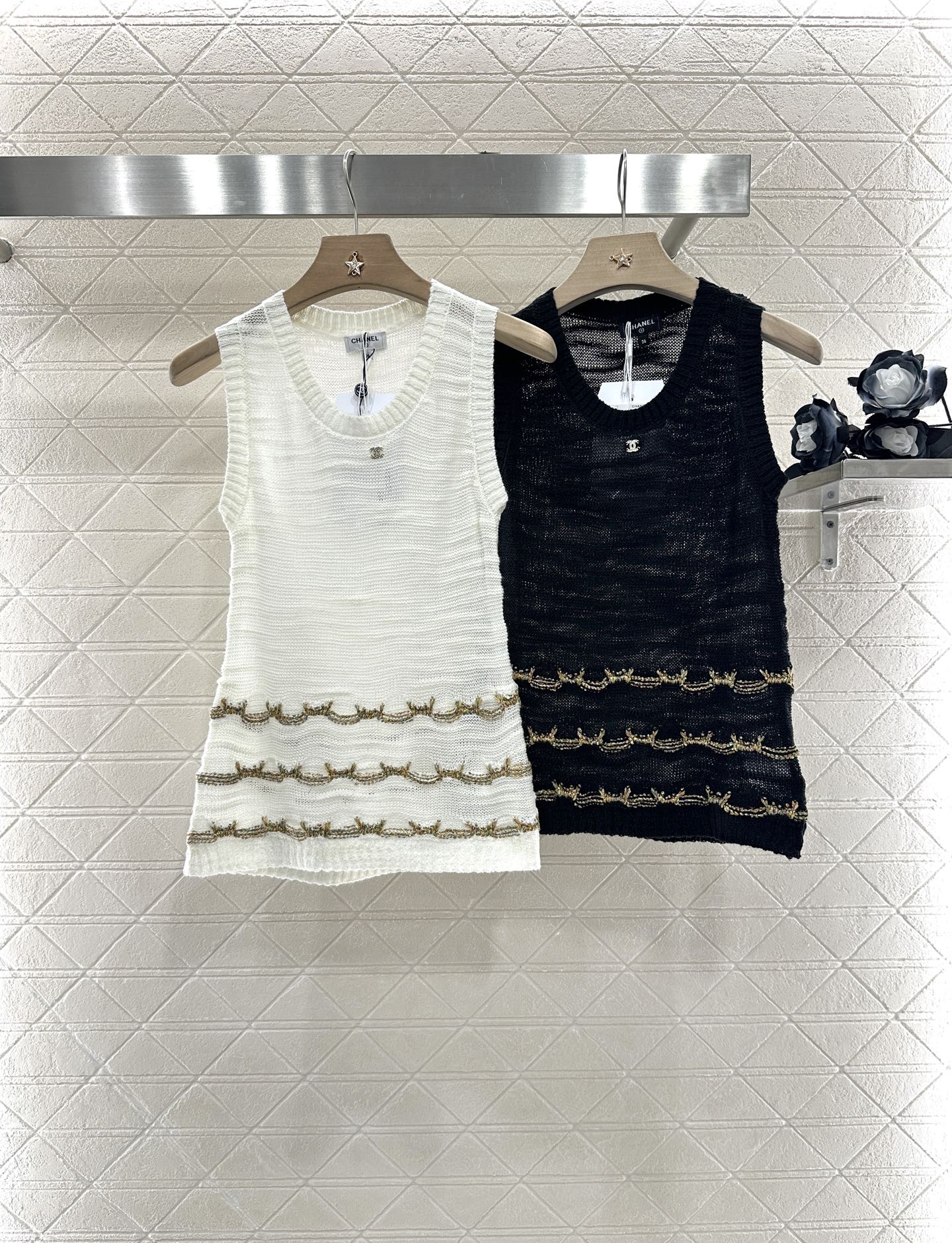 C*♥2025 new product Embroidered knitted vest