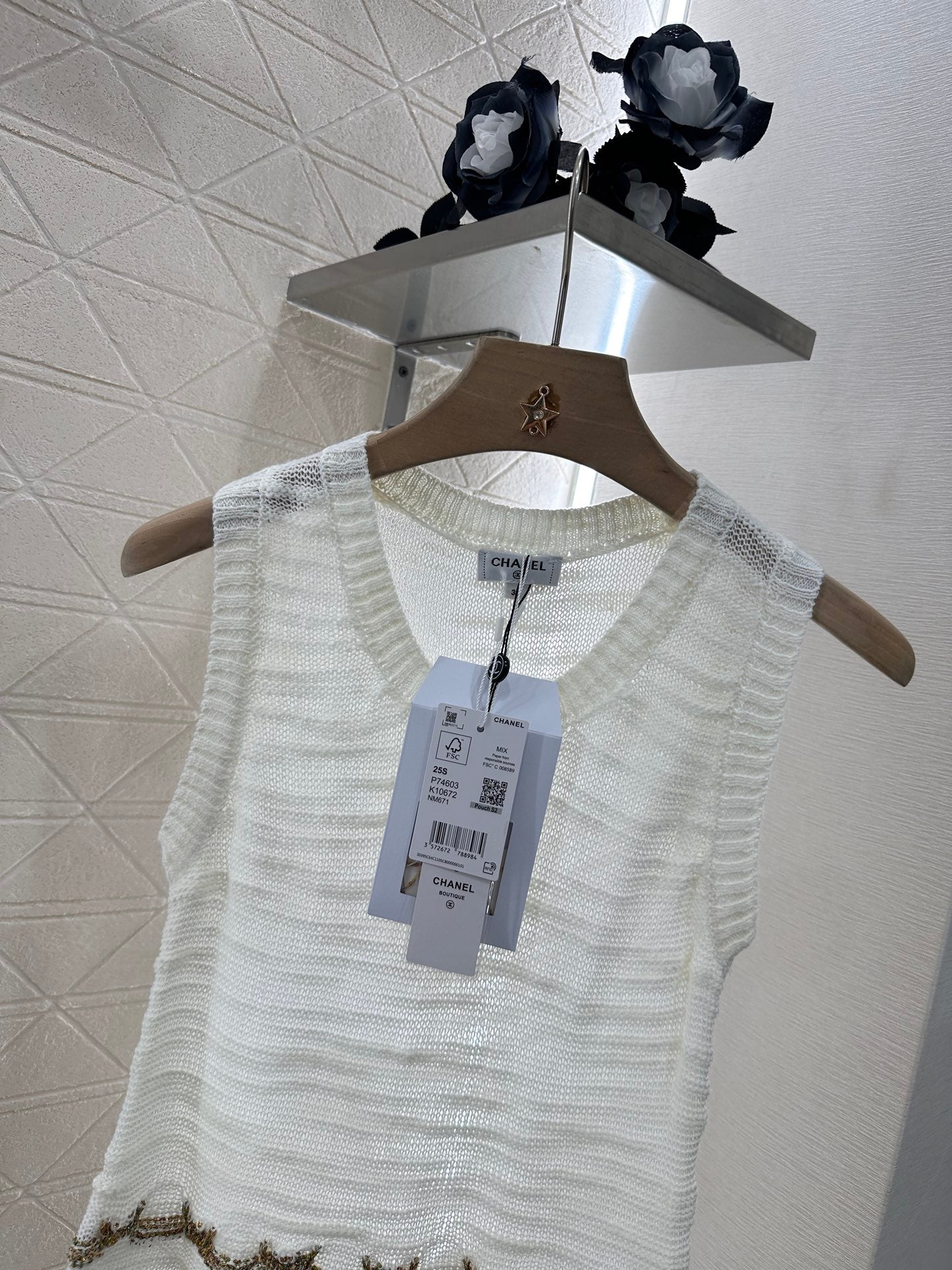 C*♥2025 new product Embroidered knitted vest
