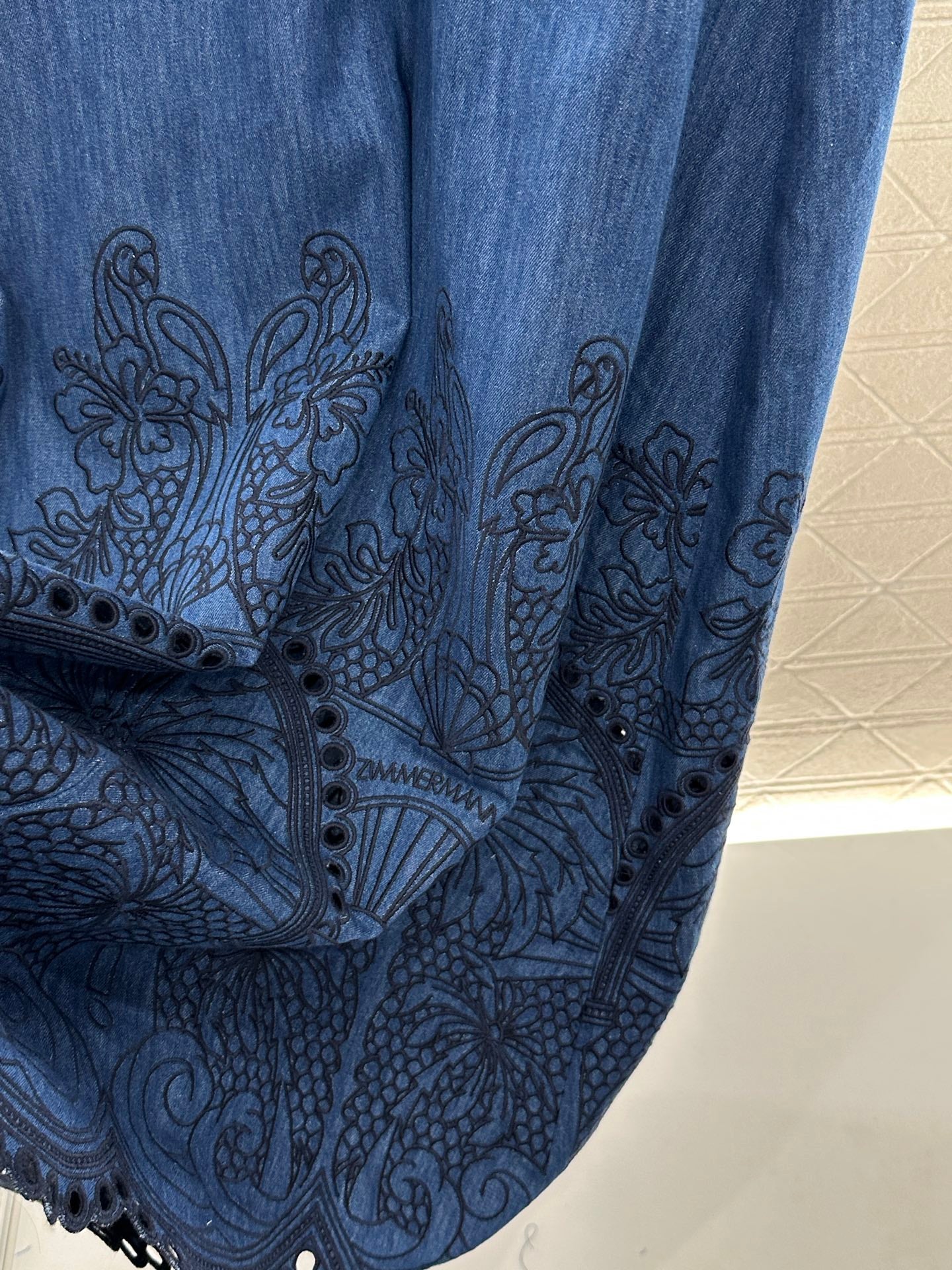 Z*♥New Arrival Embroidered Denim Dress