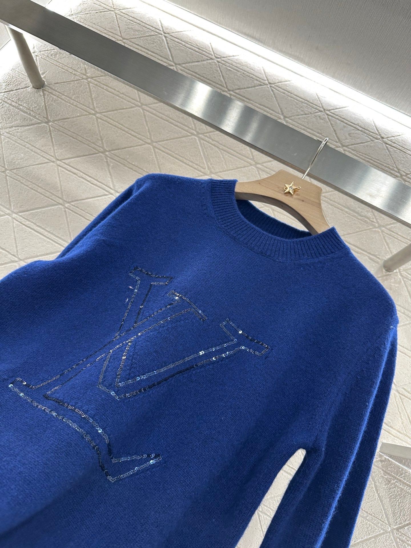 Louis *♥2025 new product Sequin sweater