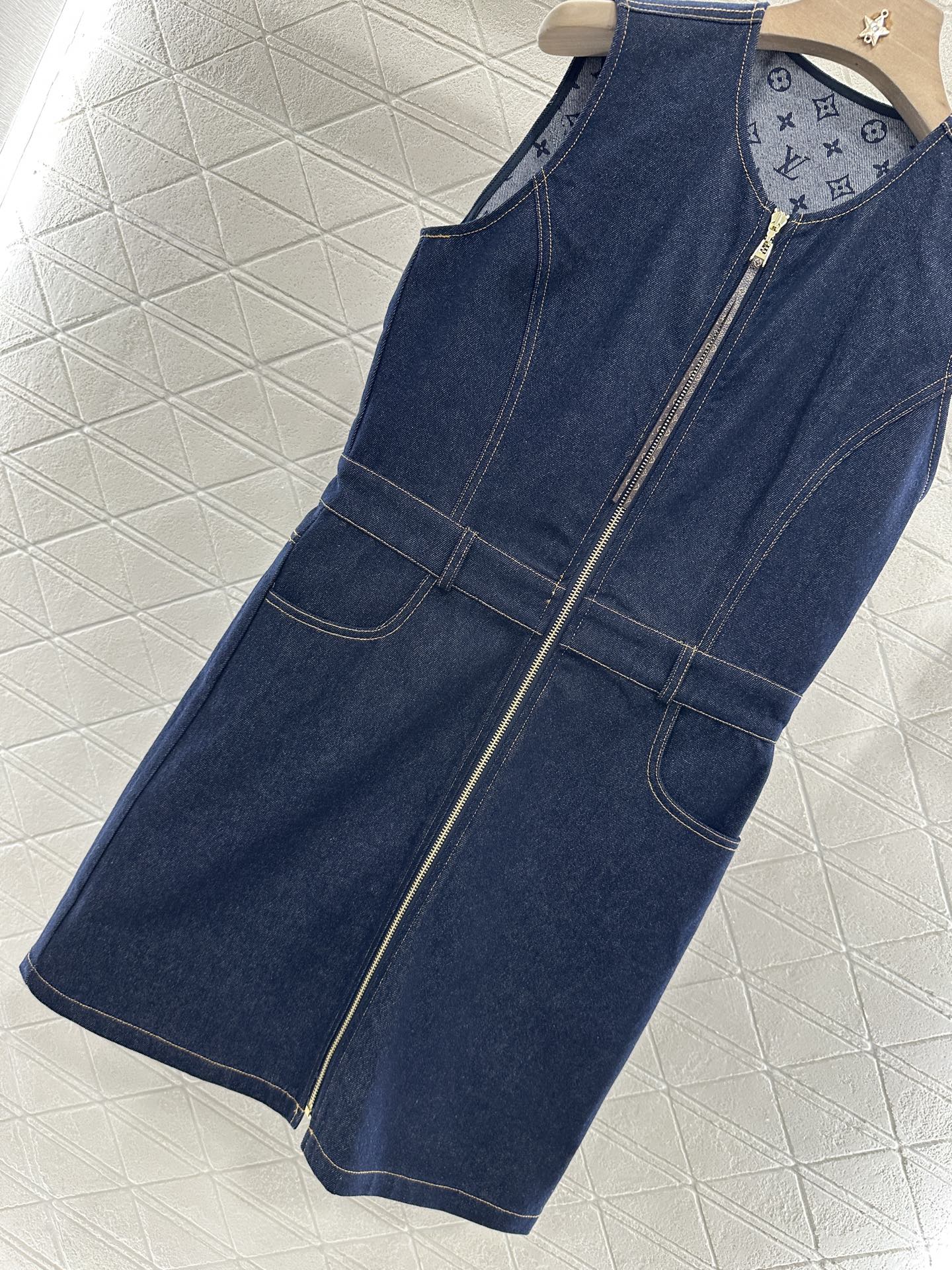 Louis*♥2025 new product Denim vest skirt