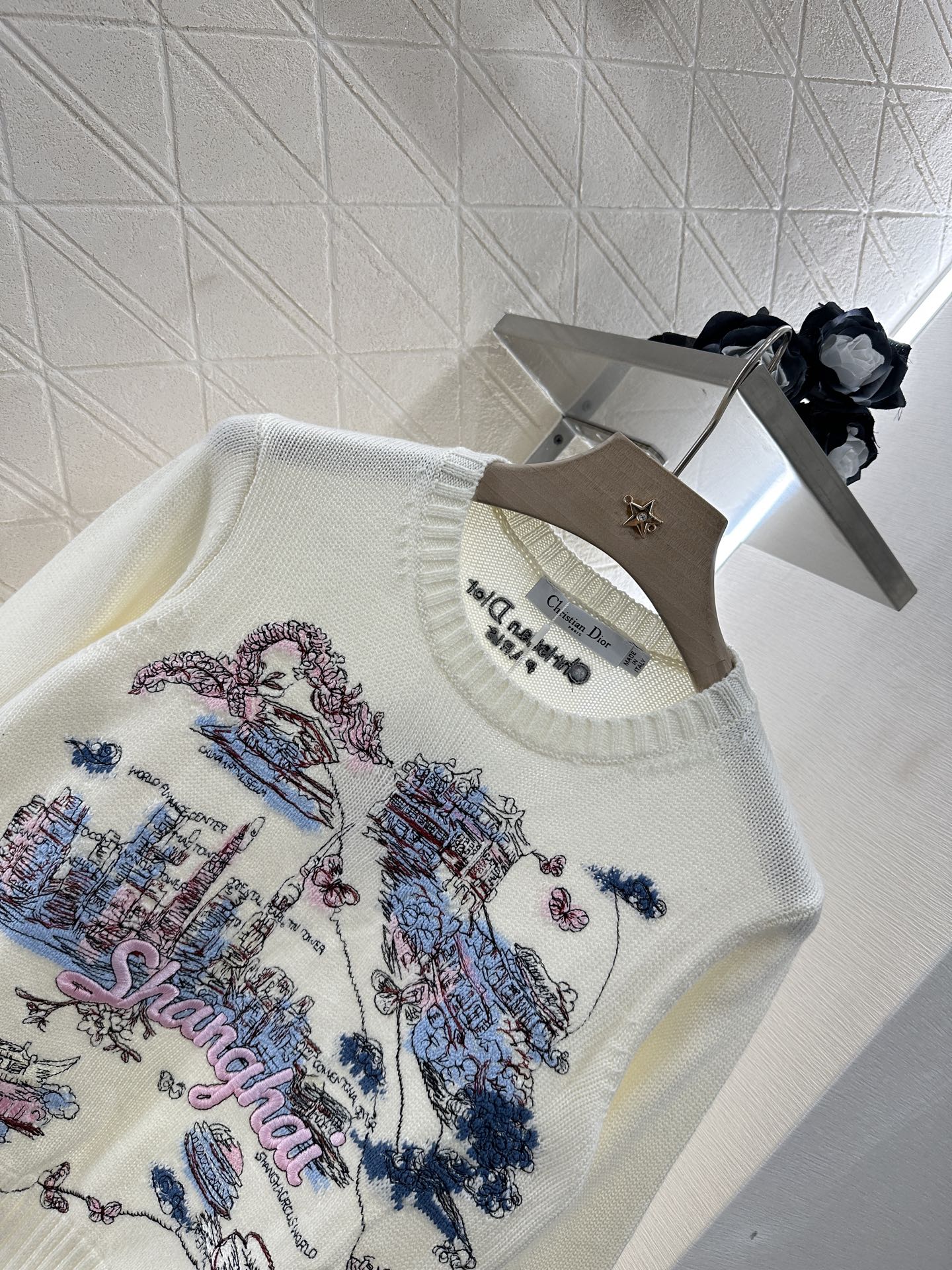 D*♥2025 new products Embroidered sweater