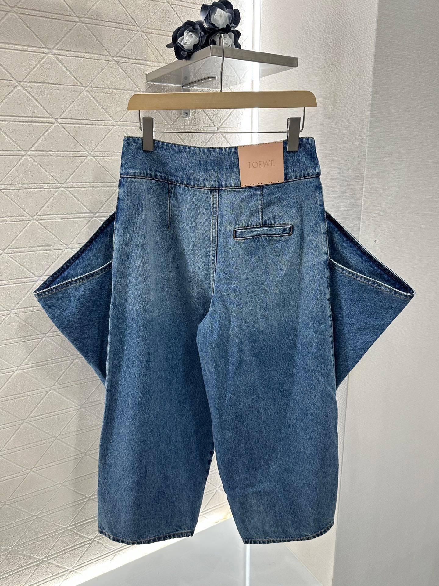 L*♥2025 new product Super cool denim cropped pants