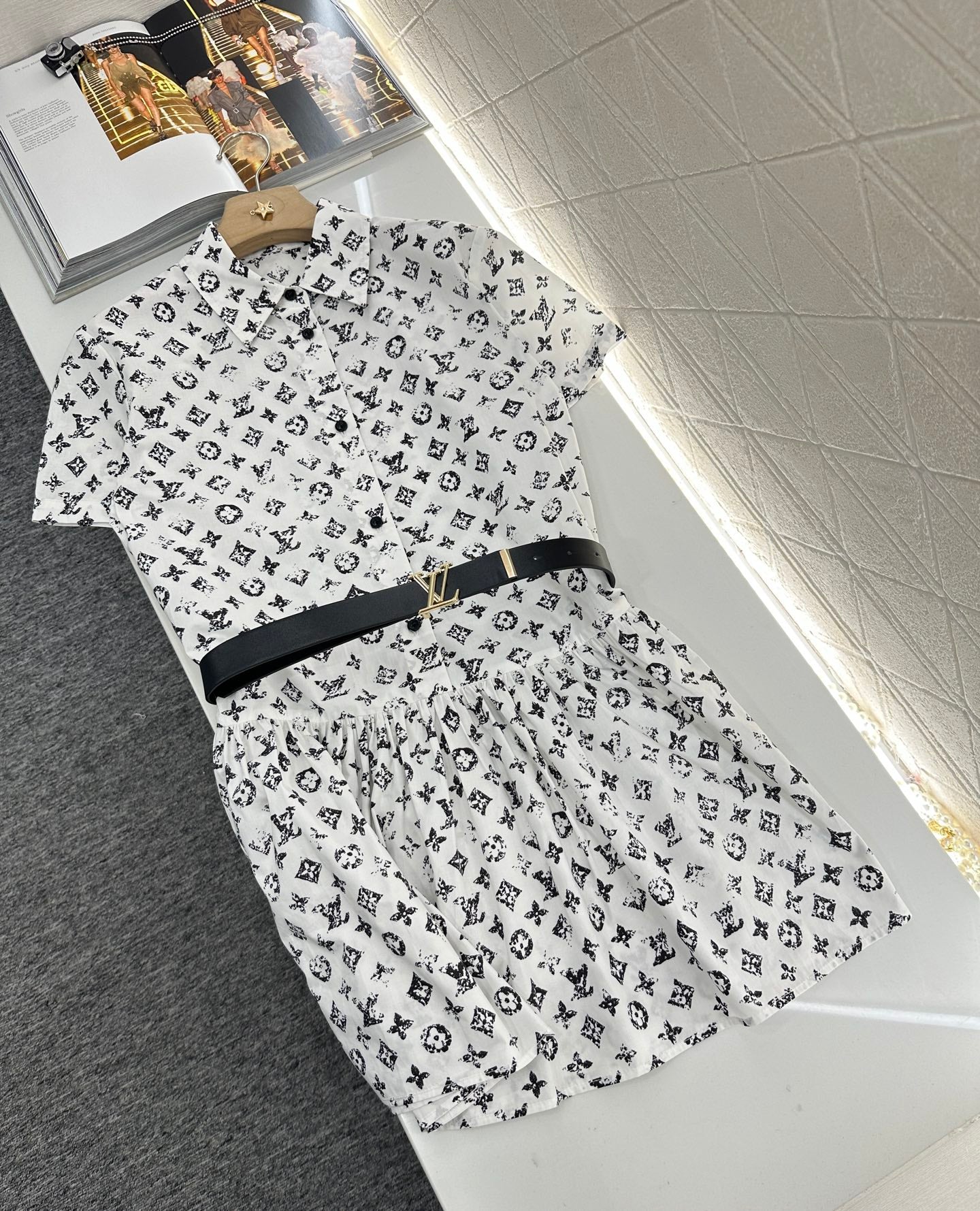 L*♥2025 new product Short-sleeved dress