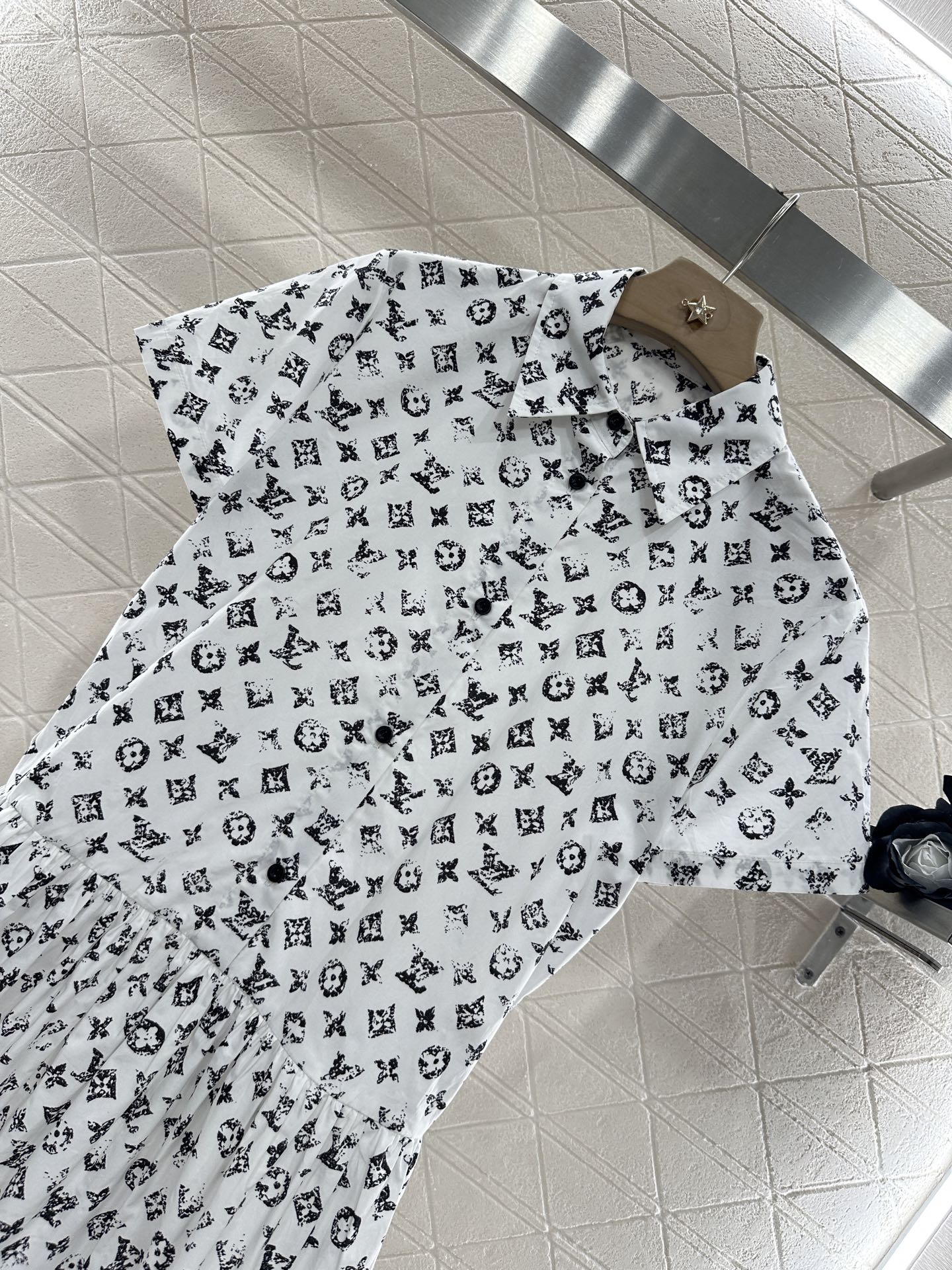 L*♥2025 new product Short-sleeved dress