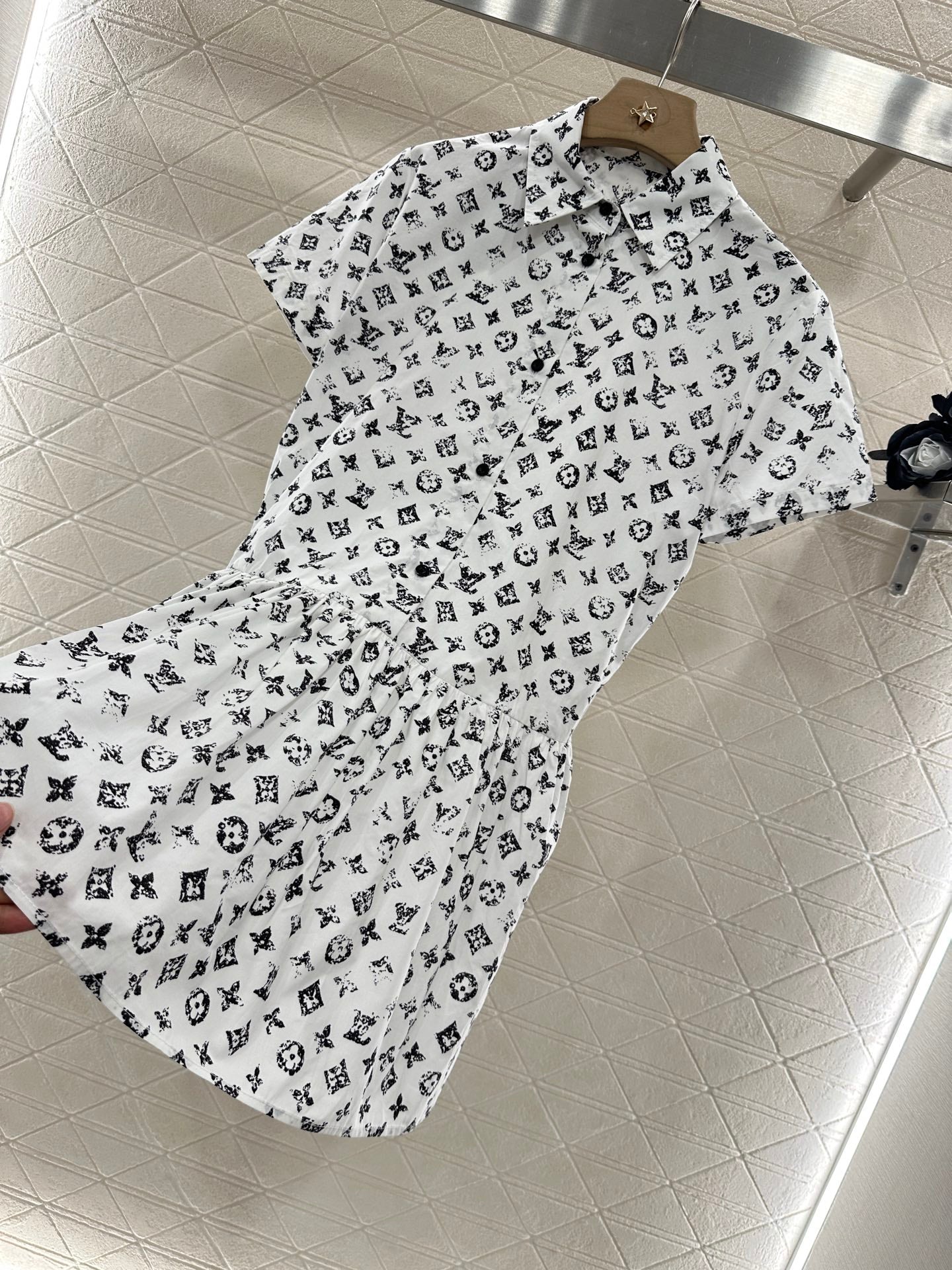 L*♥2025 new product Short-sleeved dress