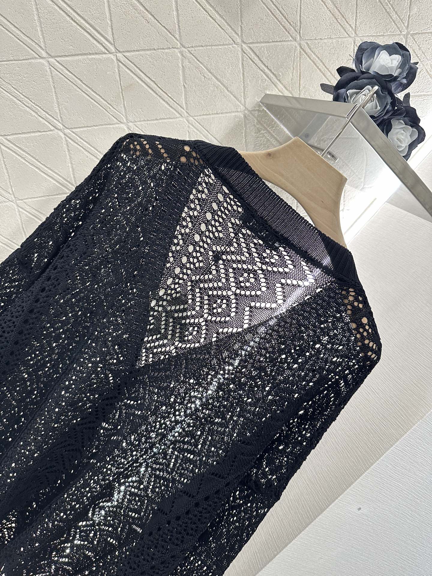 L*♥2025 new product Hollow cardigan and skirt set