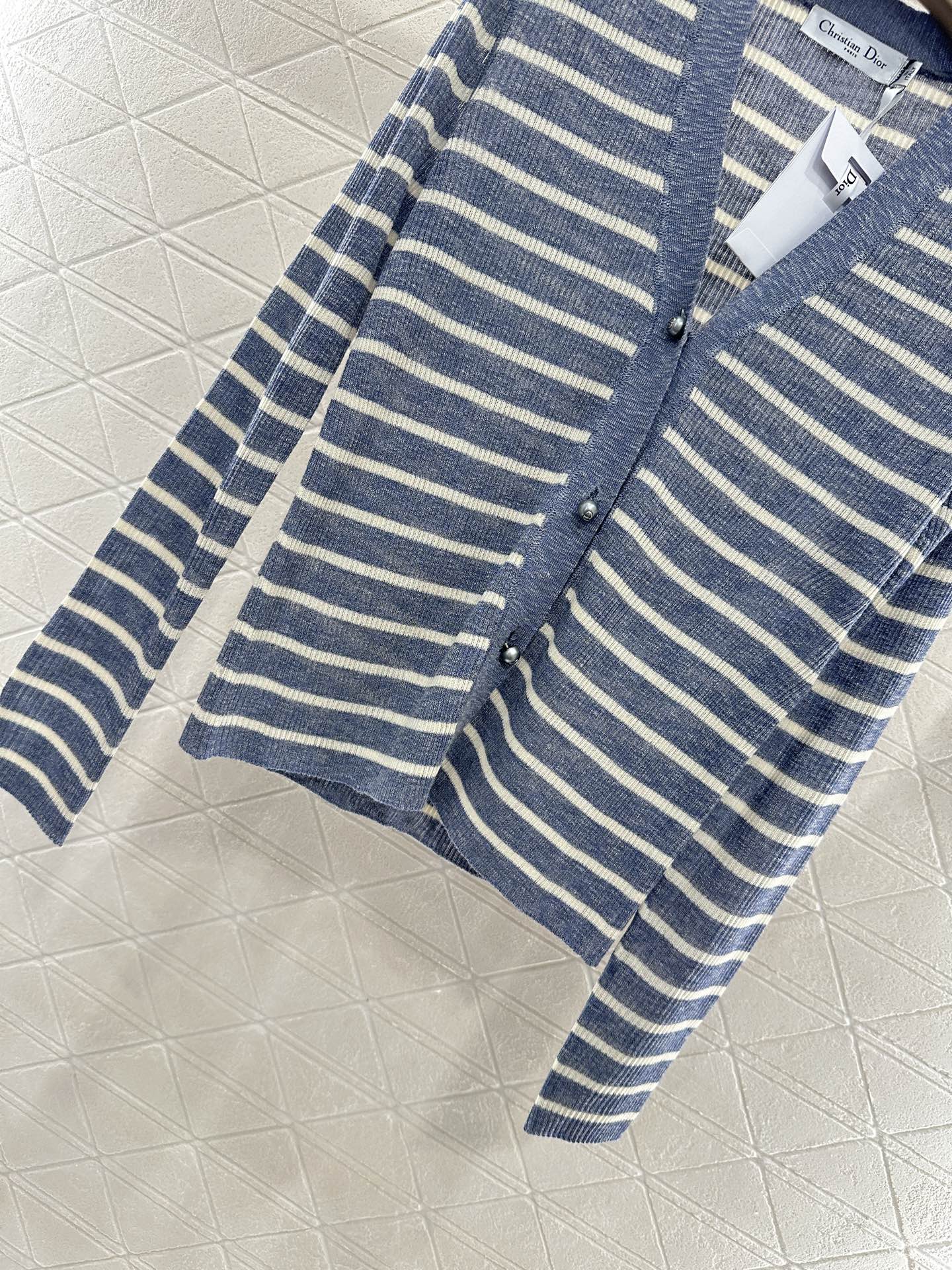 D*♥2025 new products Knitted cardigan