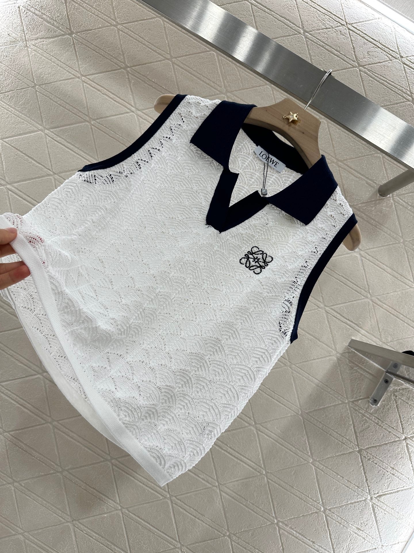 L*♥2025 new product Hollow knitted vest