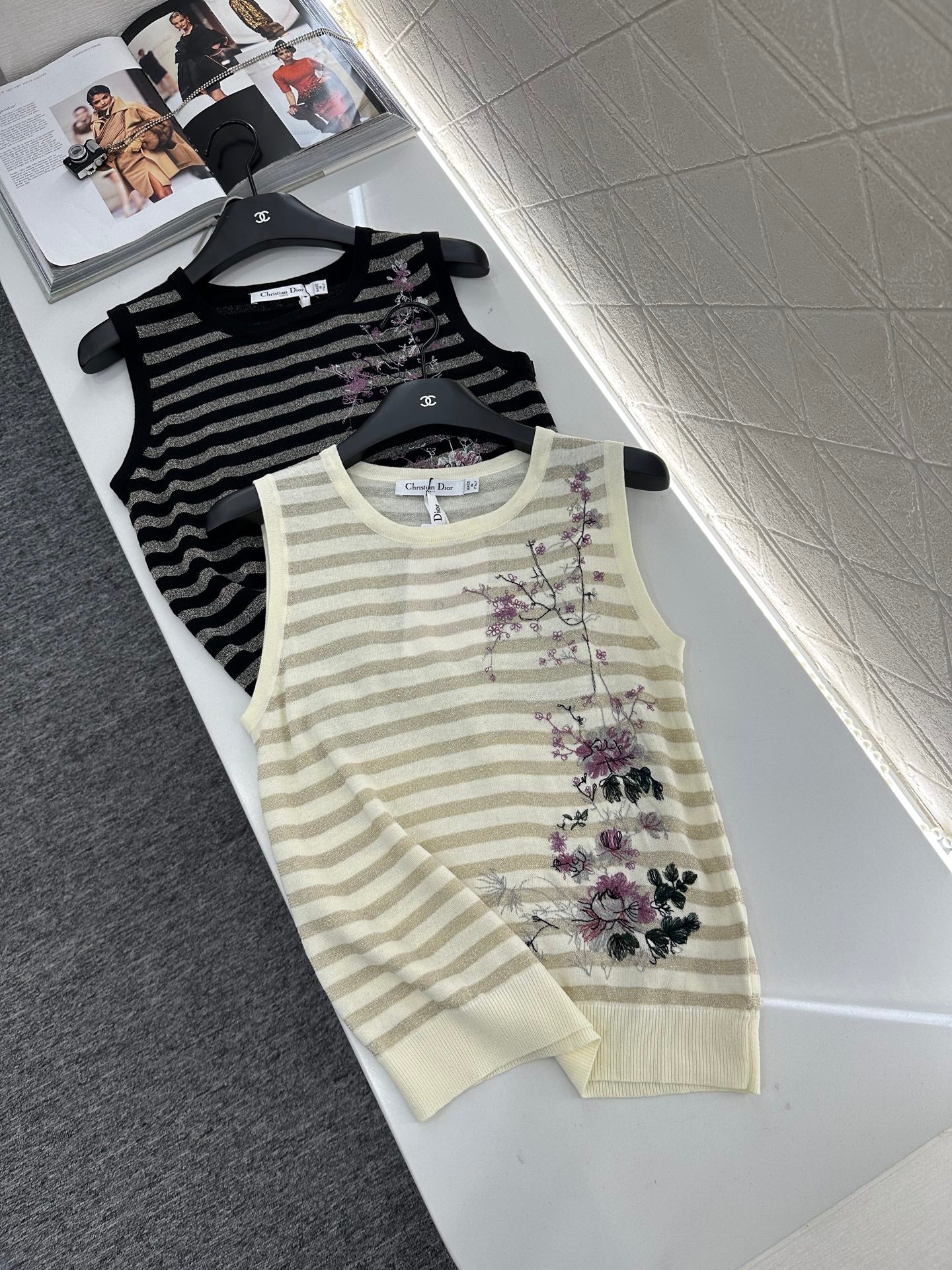 D*♥2025 new product Embroidered knitted vest