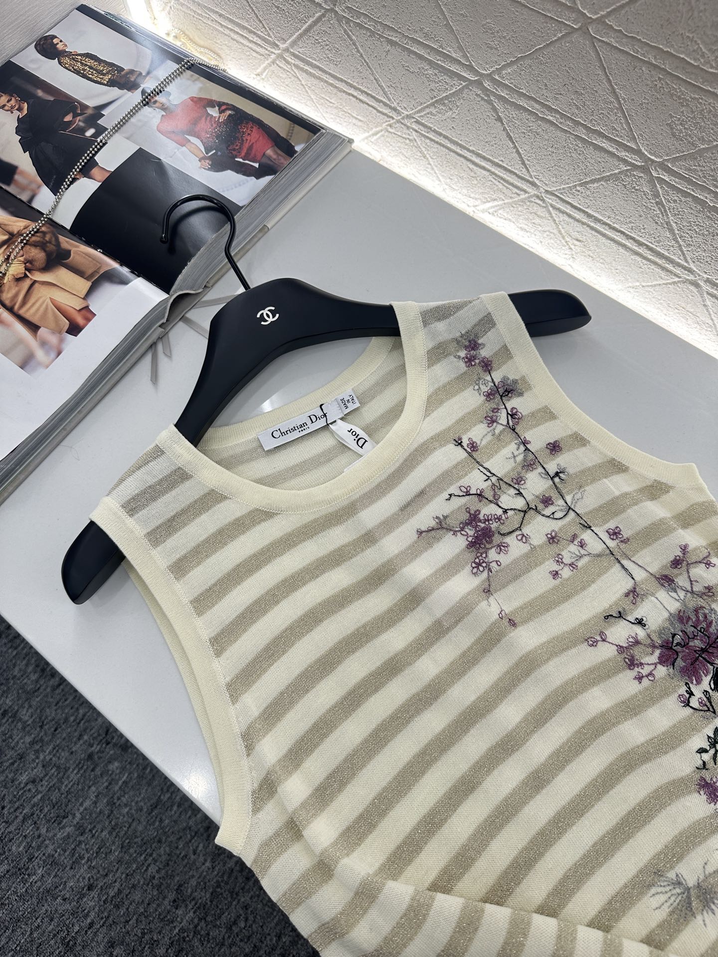 D*♥2025 new product Embroidered knitted vest