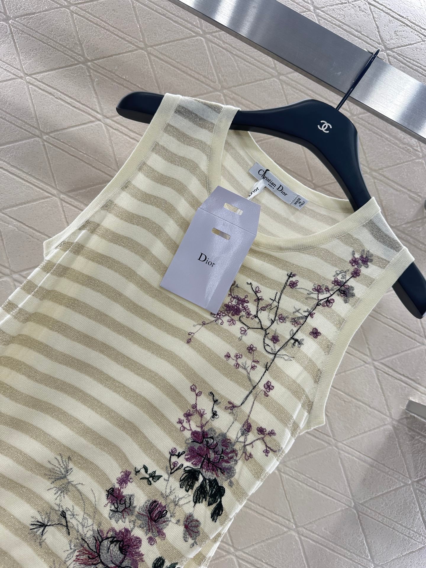 D*♥2025 new product Embroidered knitted vest
