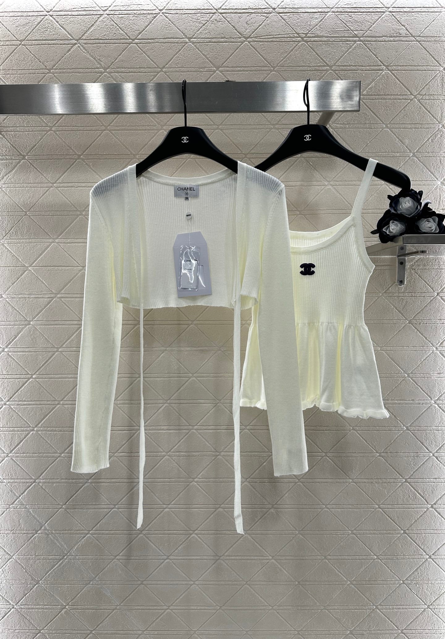 C*♥2025 new product Two-piece suspender cardigan set