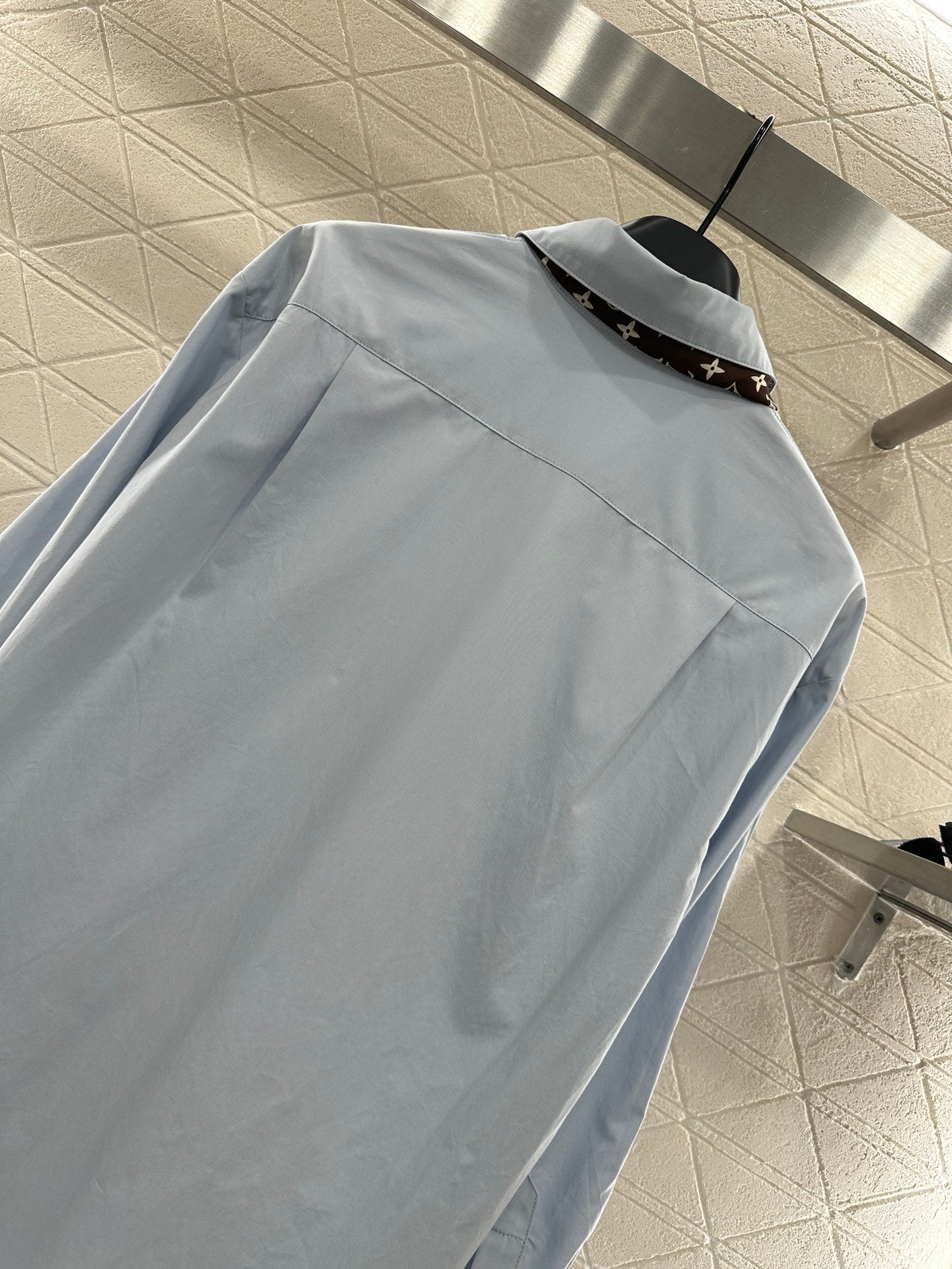 Louis *♥2025 new product Silk scarf long shirt