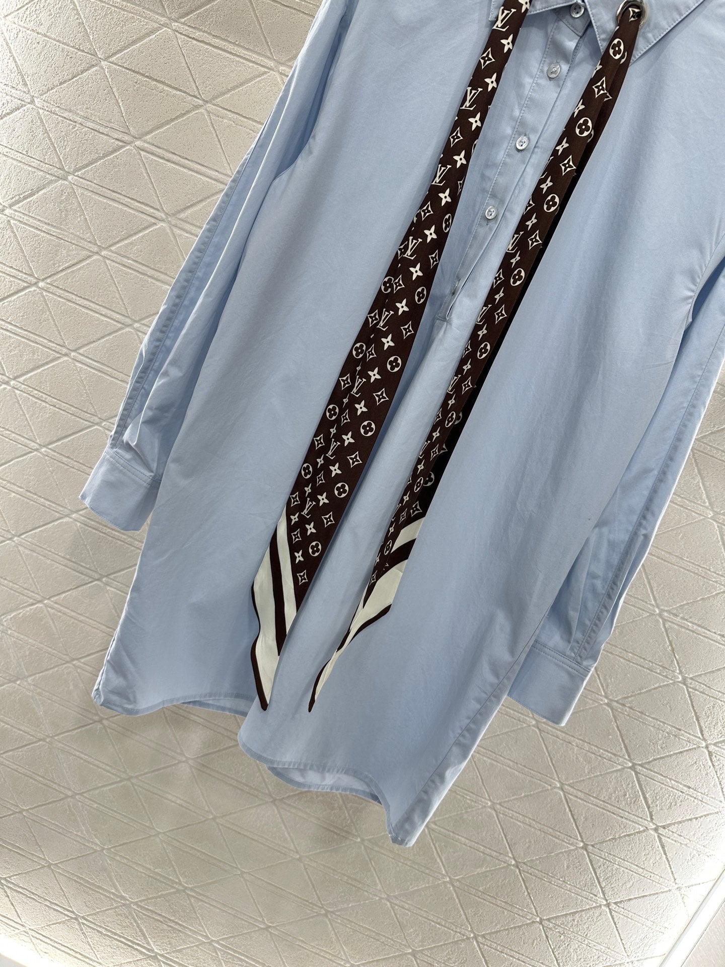 Louis *♥2025 new product Silk scarf long shirt