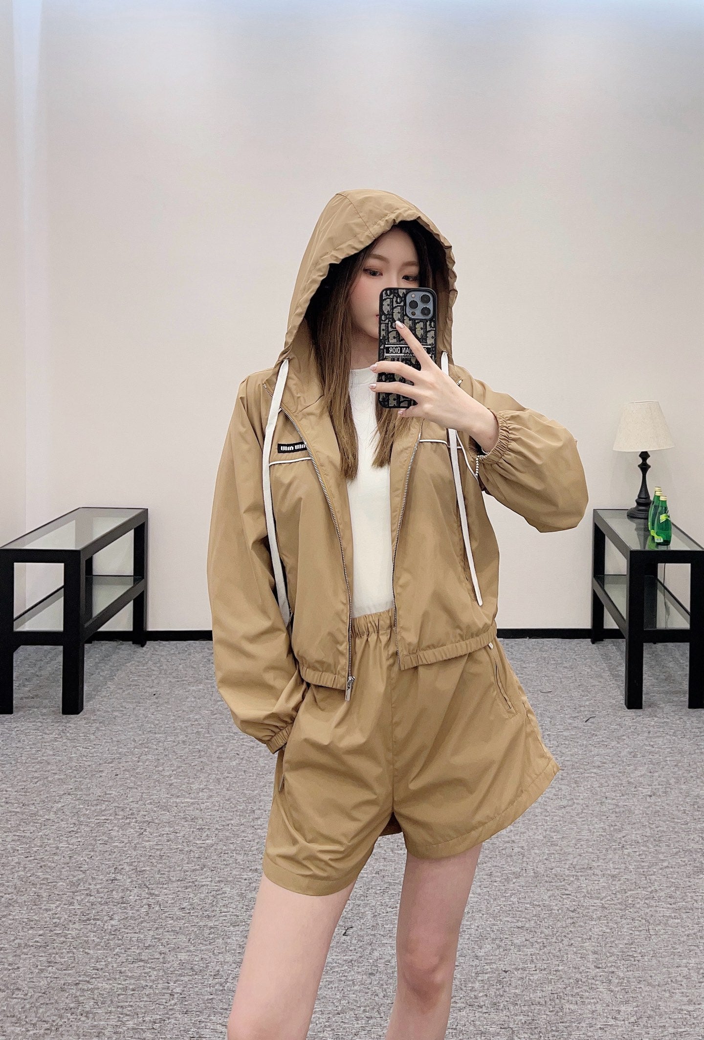 Mi*mi*♥2025 new product Hooded jacket and shorts set