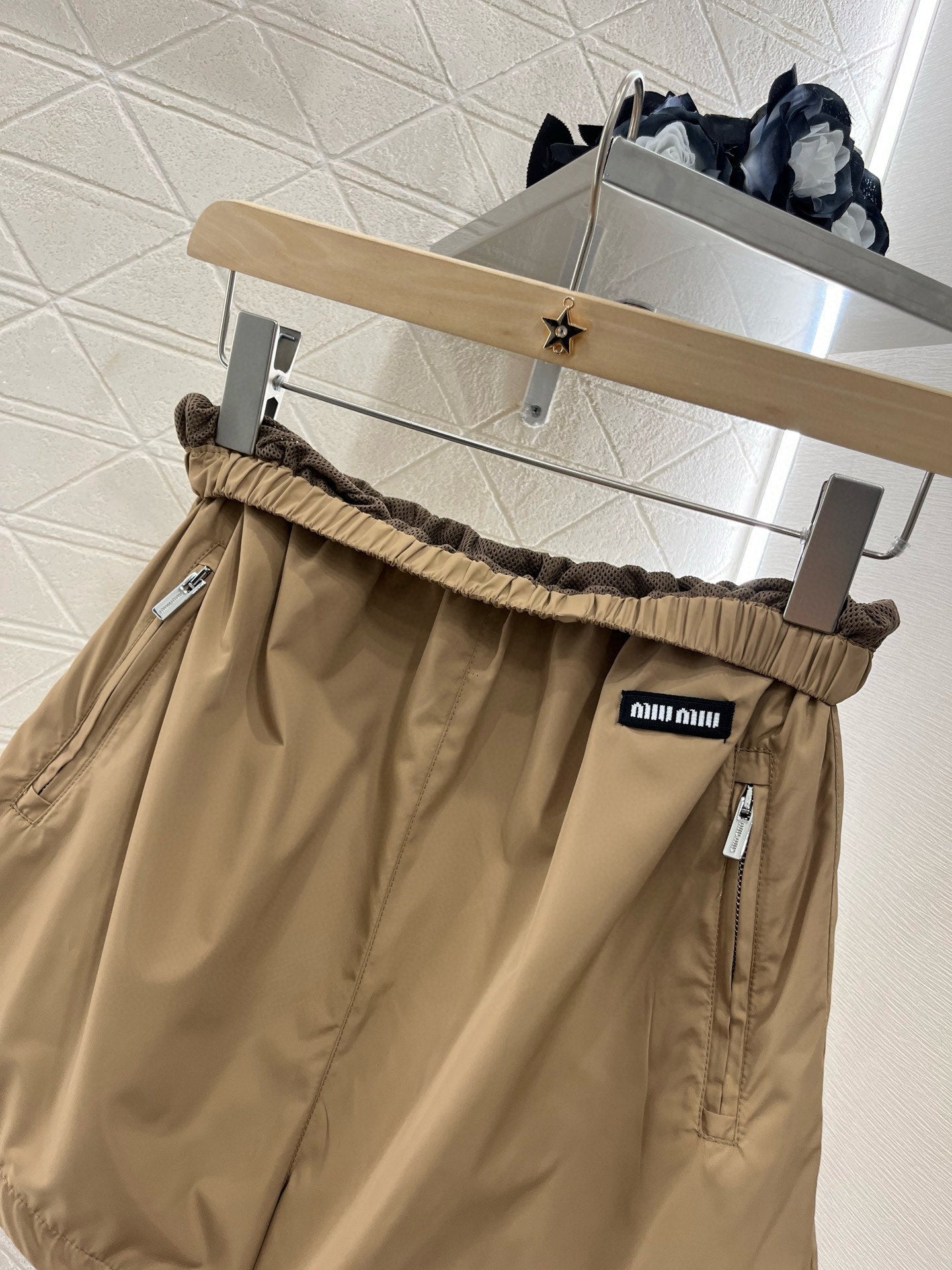 Mi*mi*♥2025 new product Hooded jacket and shorts set