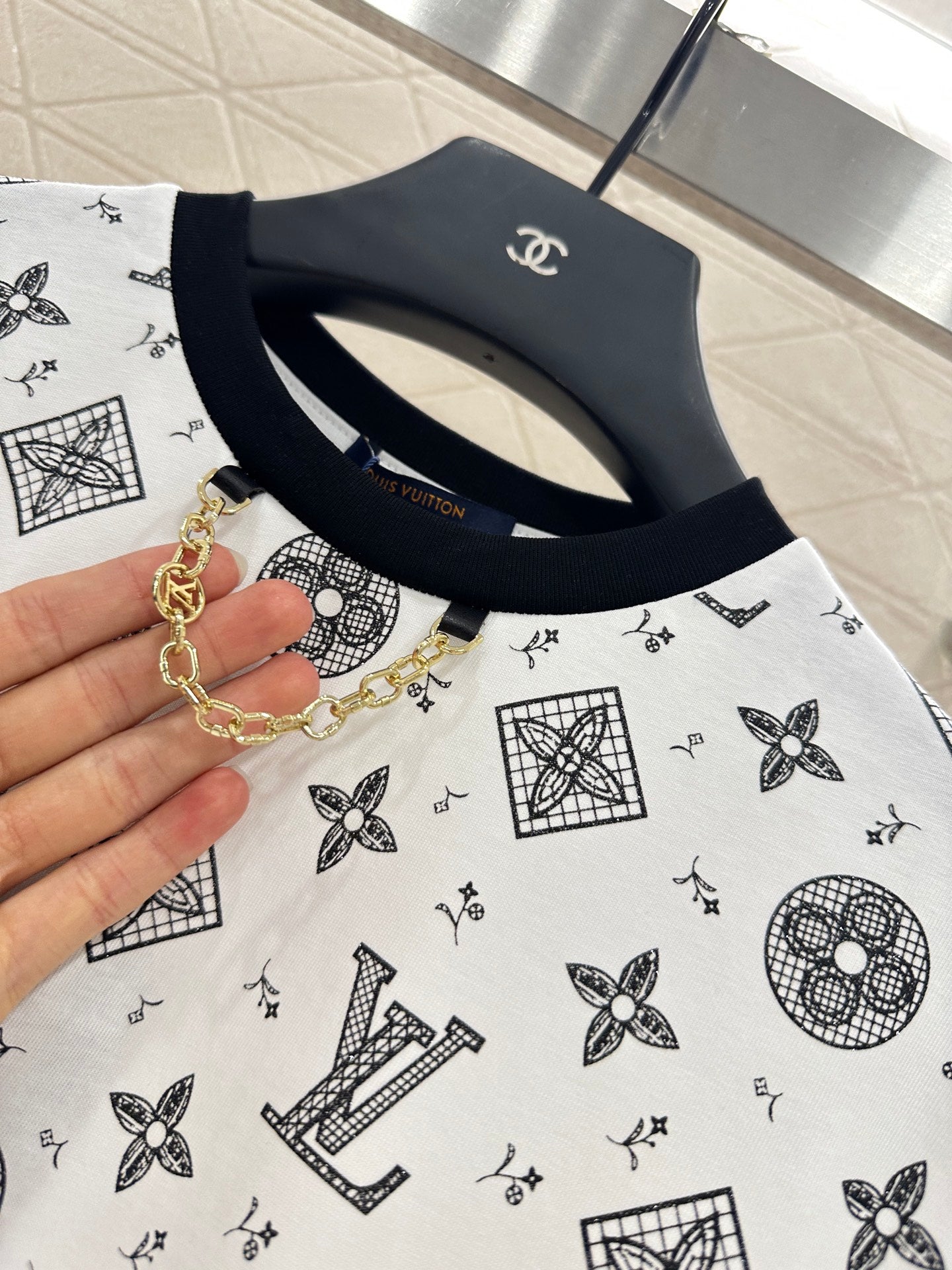 Louis*♥2025 New Arrivals Chain Short Sleeve