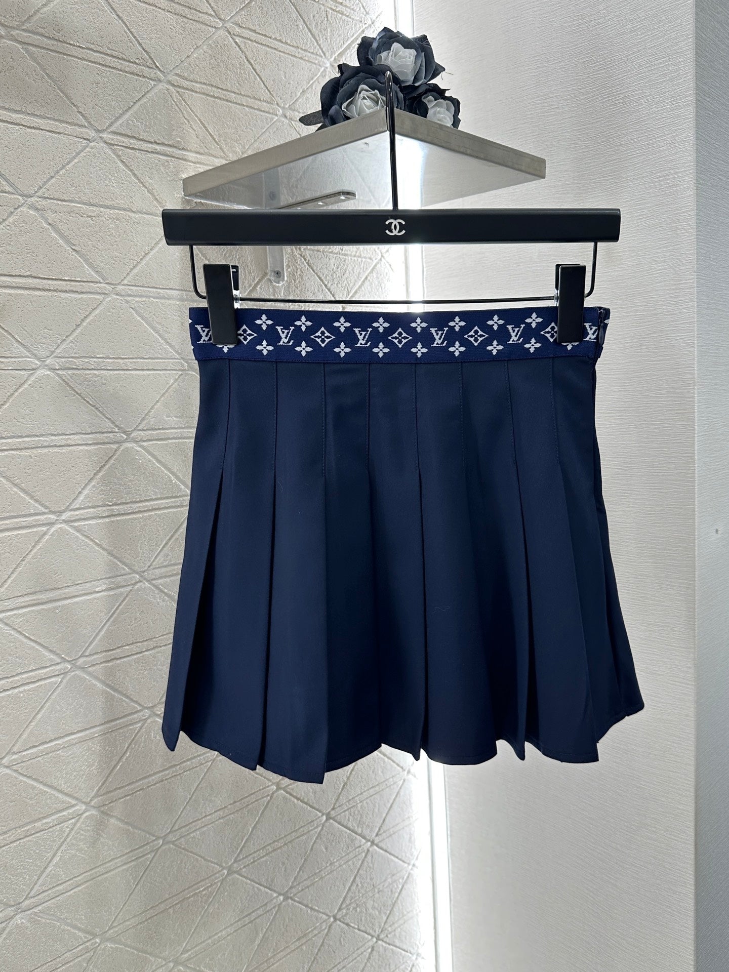 Louis*♥ 2025 New Arrivals Reversible Jacket and Skirt Set