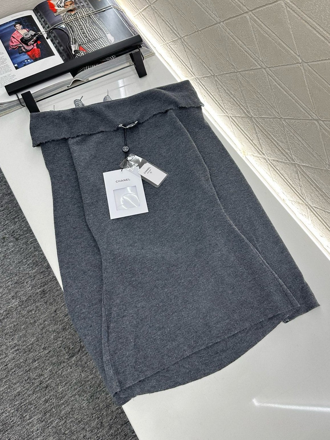 C*♥2025 New Arrival Knitted Long-Sleeved Skirt Set