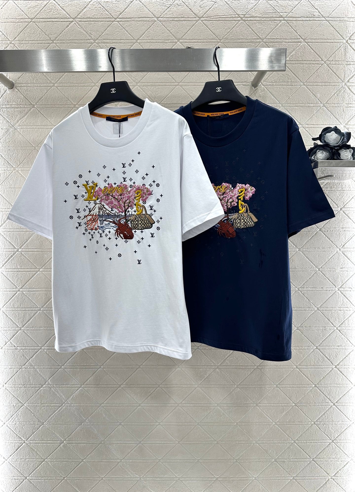 Louis*♥2025 New Arrivals Round-Neck Embroidered Short Sleeves