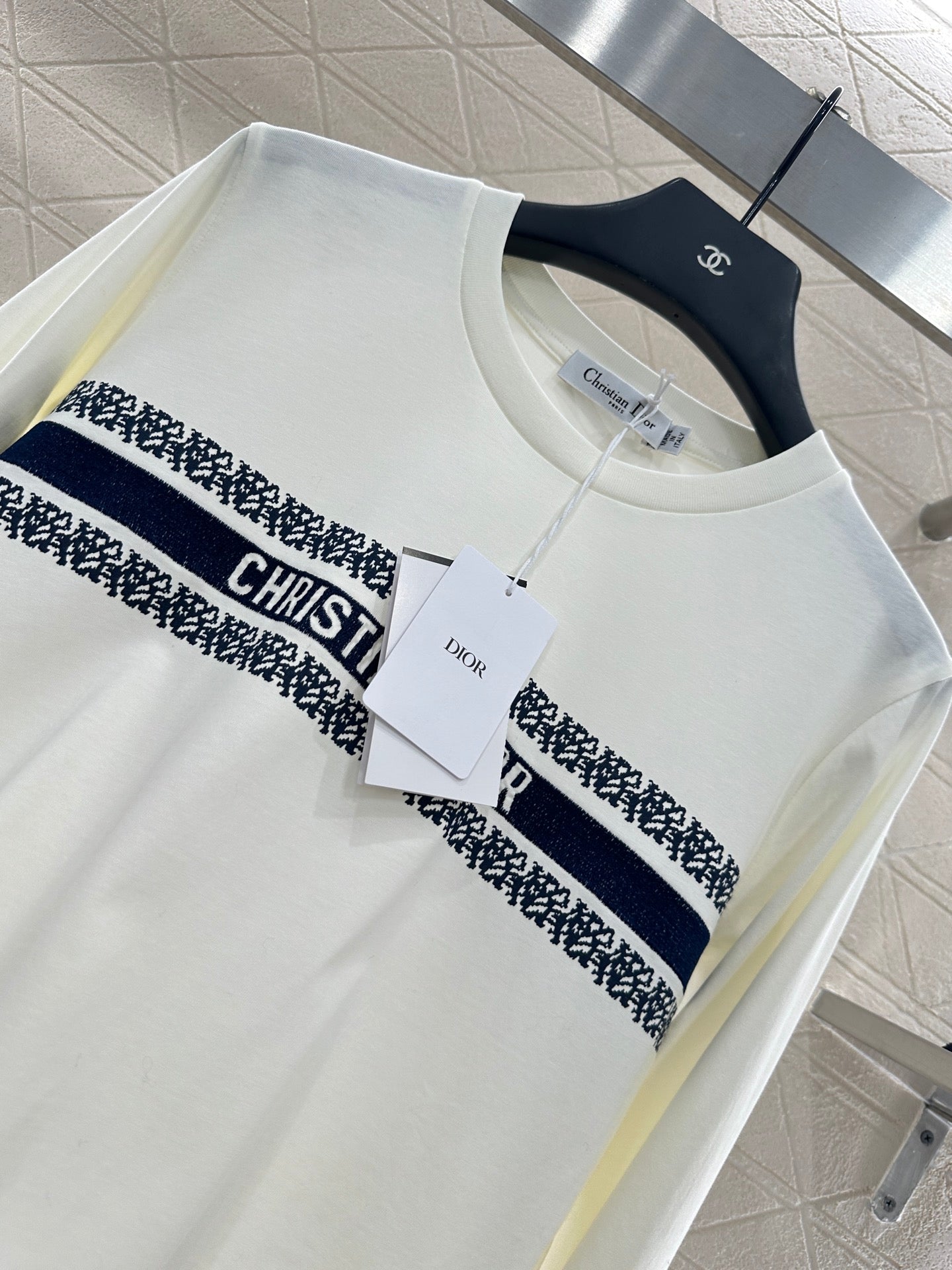D*♥2025 New Arrival Embroidered Base Layer Shirt